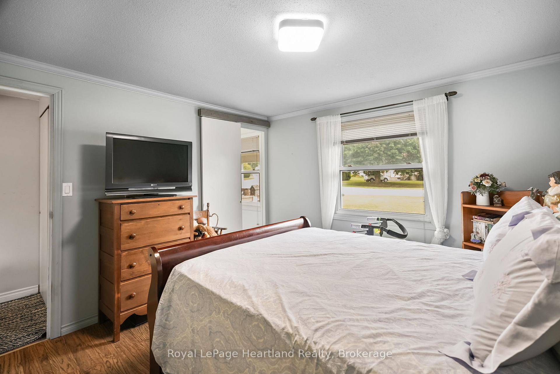Photo 19 of 246 Diagonal Road, North Huron, Wingham — HOMEH