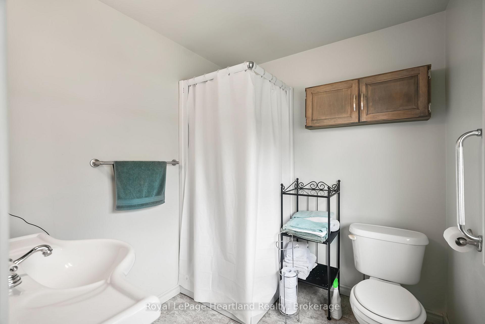 Photo 20 of 246 Diagonal Road, North Huron, Wingham — HOMEH