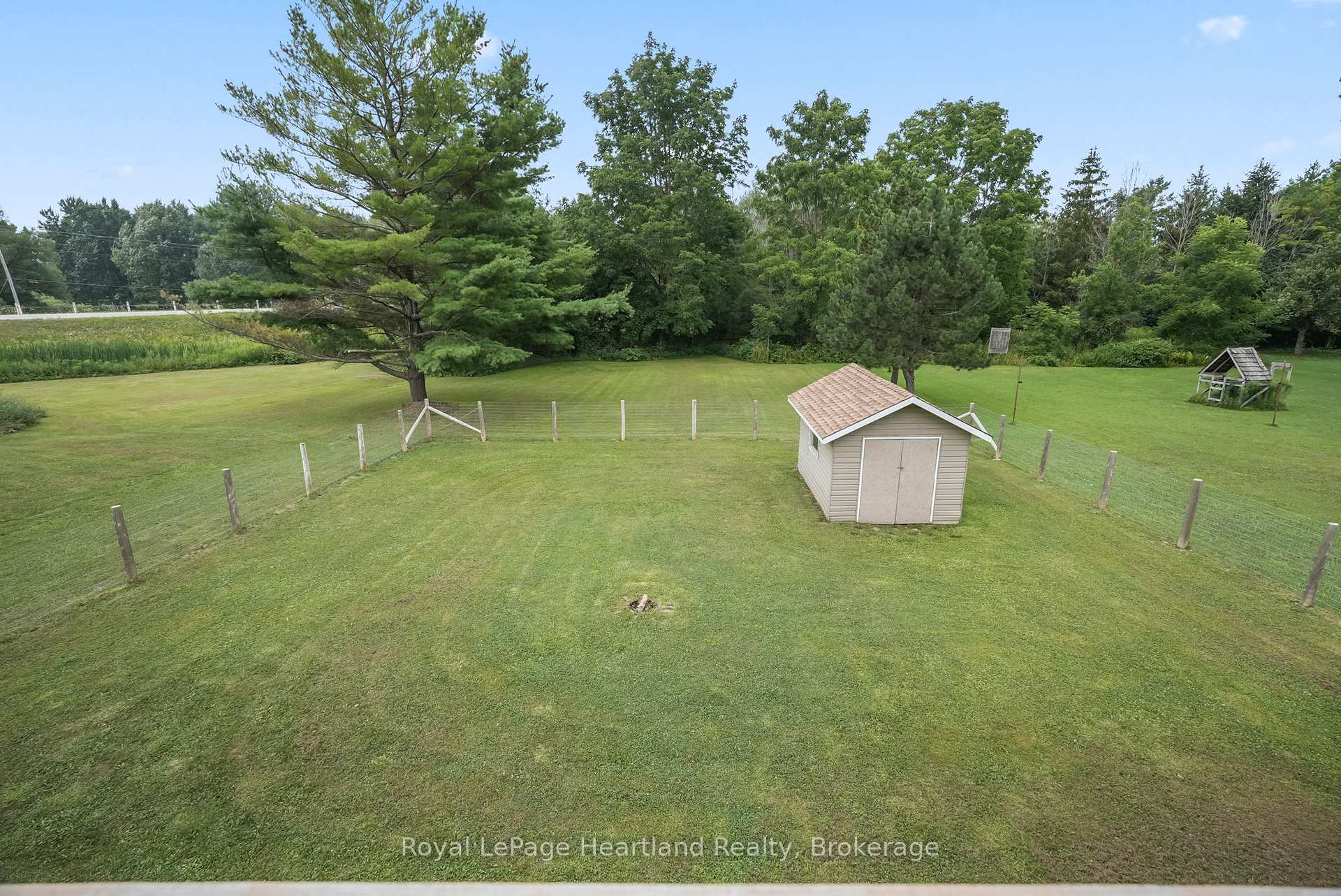 Photo 29 of 246 Diagonal Road, North Huron, Wingham — HOMEH