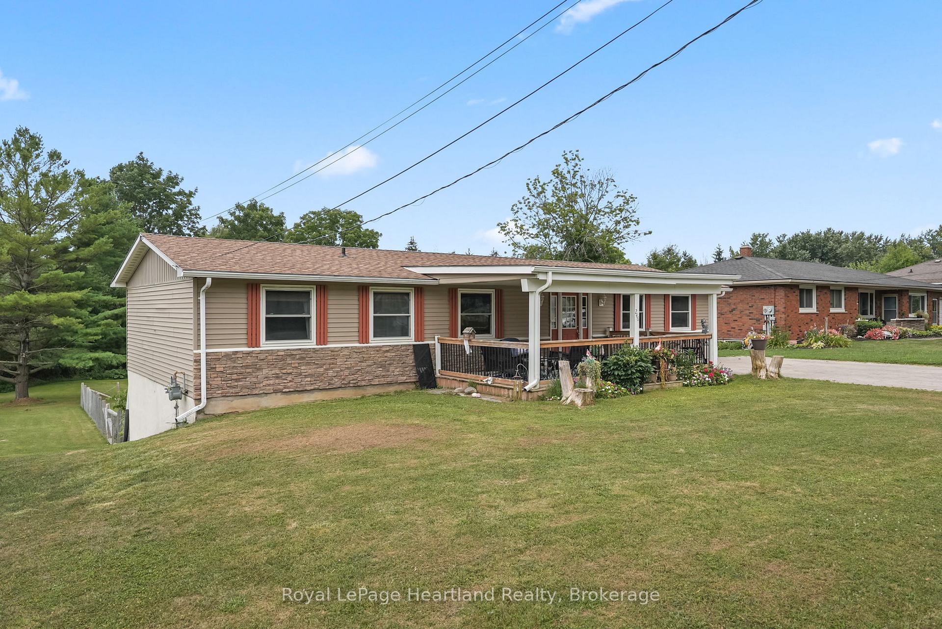 Photo 38 of 246 Diagonal Road, North Huron, Wingham — HOMEH