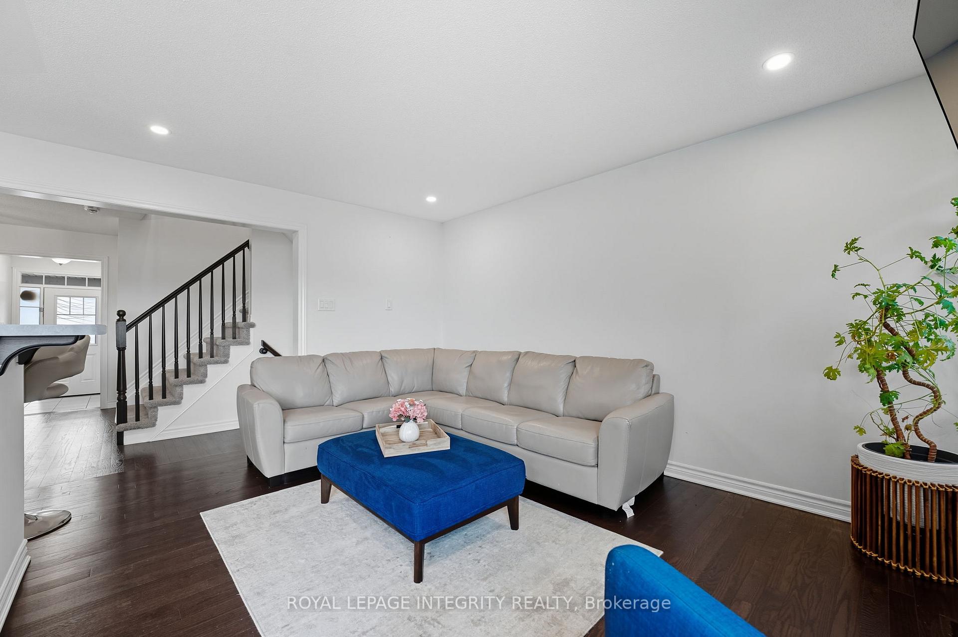 Photo 4 of 347 Willow Aster Circle, Ottawa, Avalon West — HOMEH