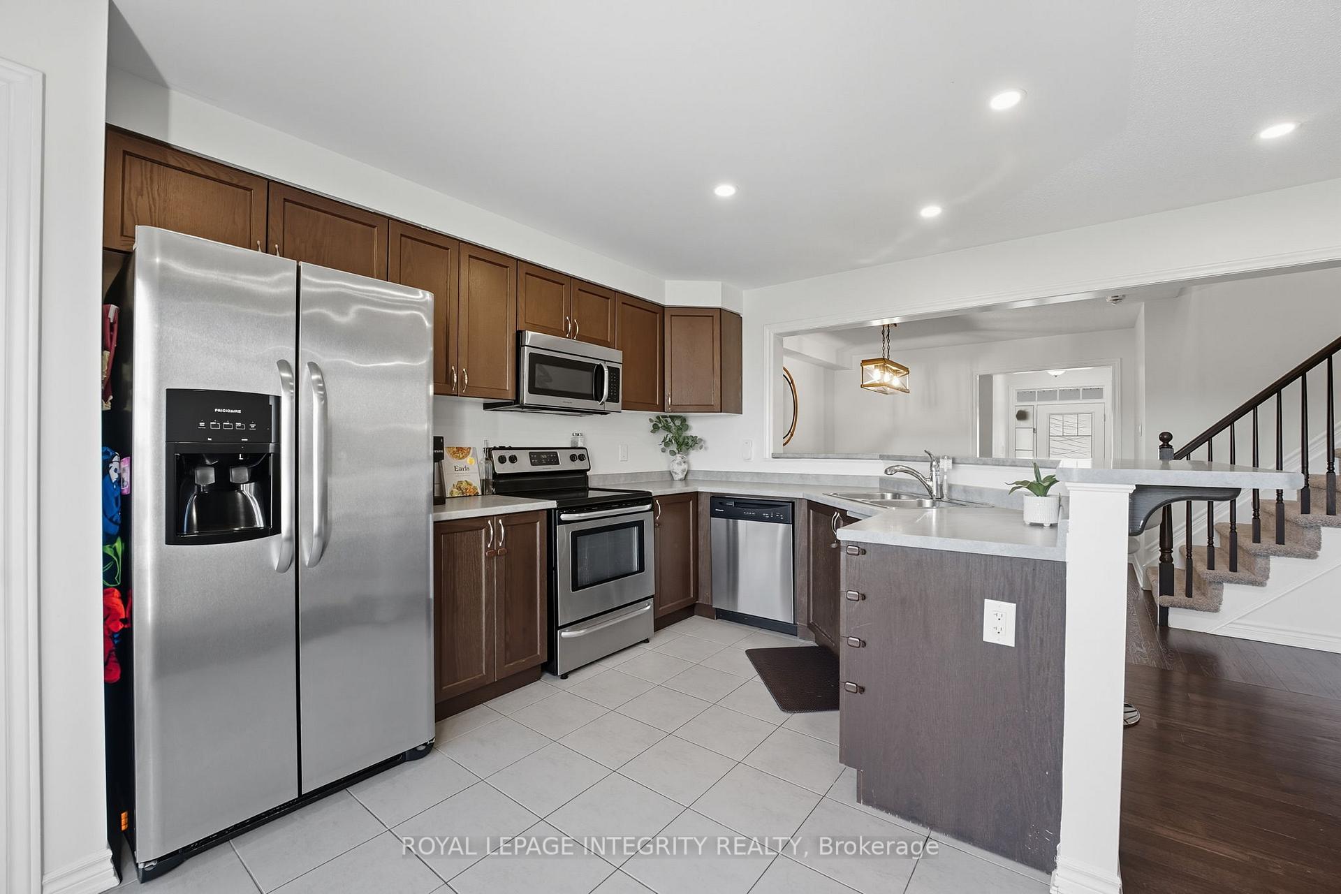 Photo 7 of 347 Willow Aster Circle, Ottawa, Avalon West — HOMEH