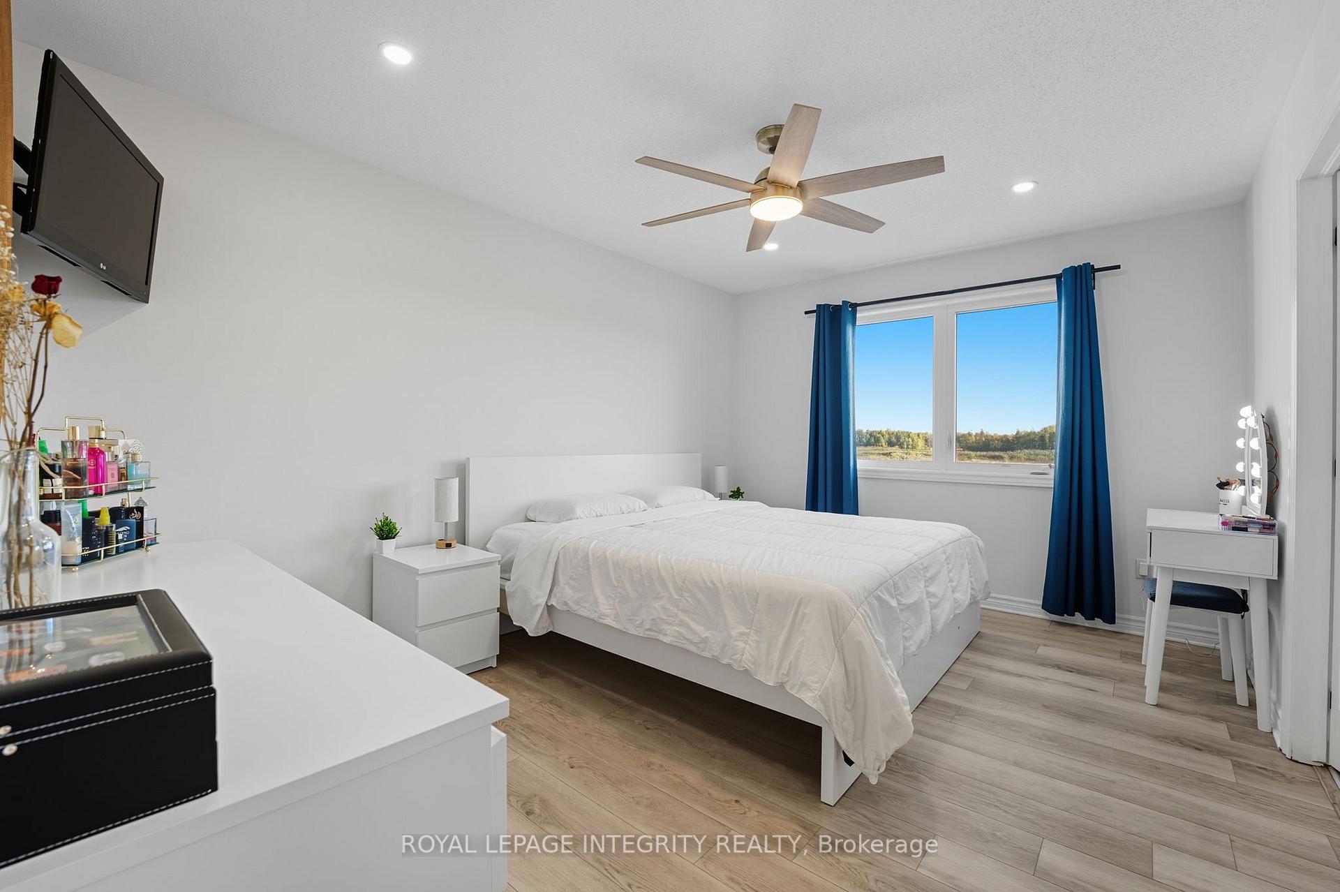 Photo 16 of 347 Willow Aster Circle, Ottawa, Avalon West — HOMEH