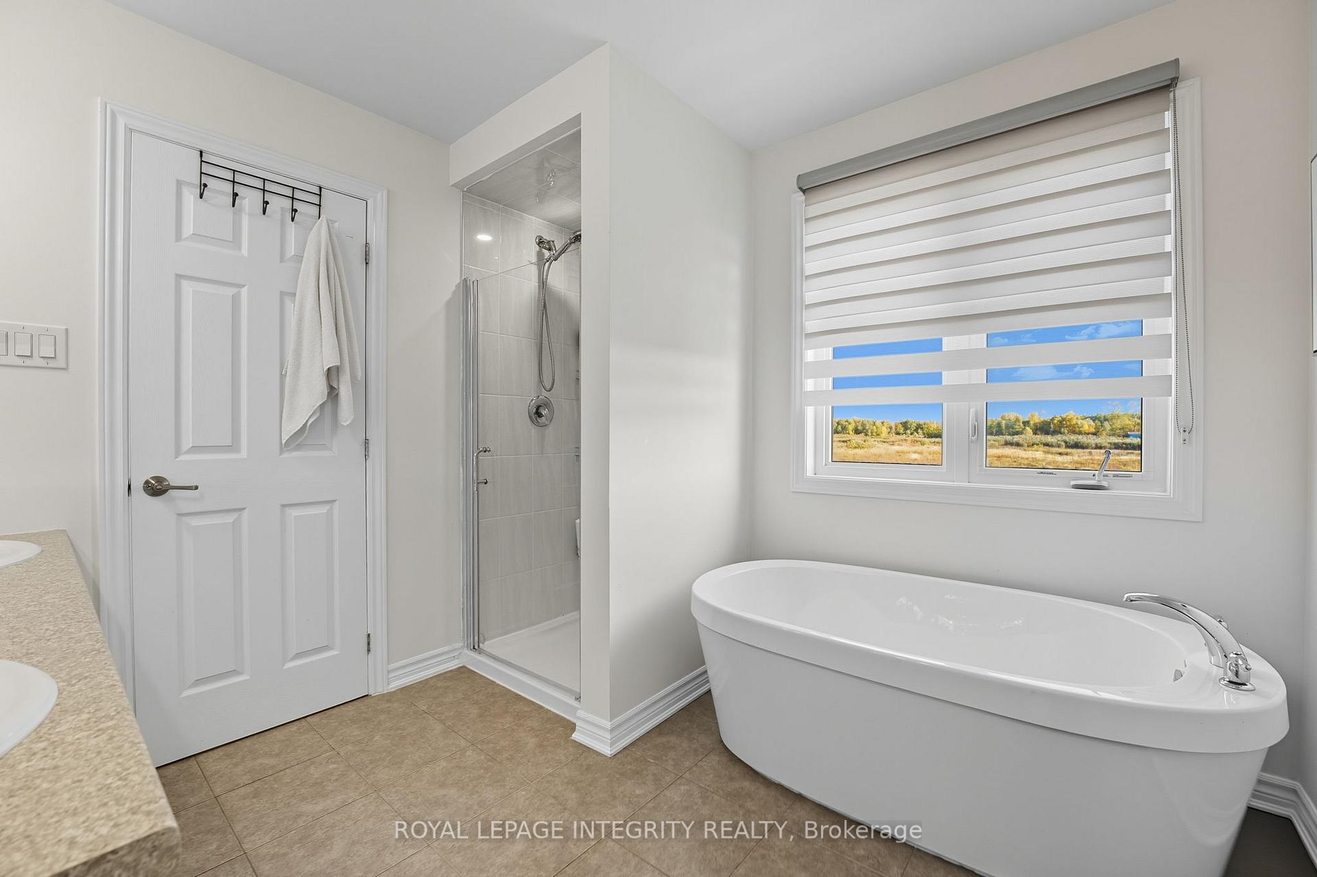 Photo 20 of 347 Willow Aster Circle, Ottawa, Avalon West — HOMEH