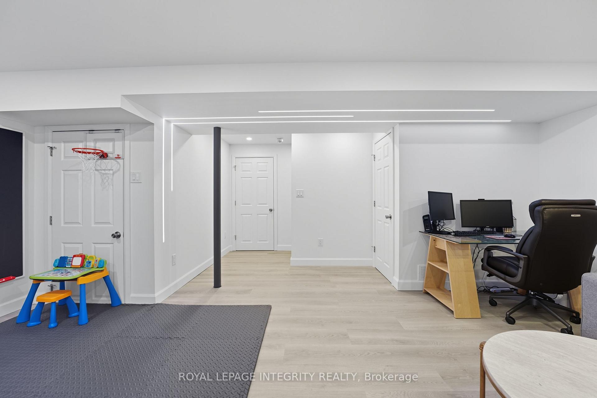 Photo 27 of 347 Willow Aster Circle, Ottawa, Avalon West — HOMEH