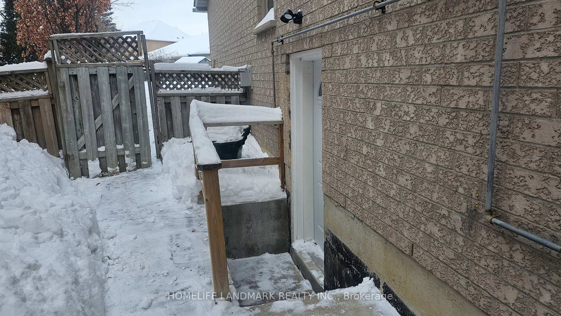 Photo 2 of Unit Basement, 91 Rushmore Court, Markham, Rouge River Estates — HOMEH