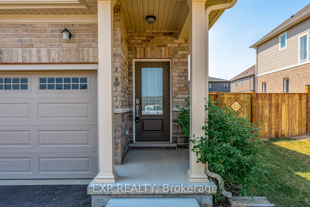 Photo 2 of 30 Lymburner Street, Pelham, Fonthill — HOMEH