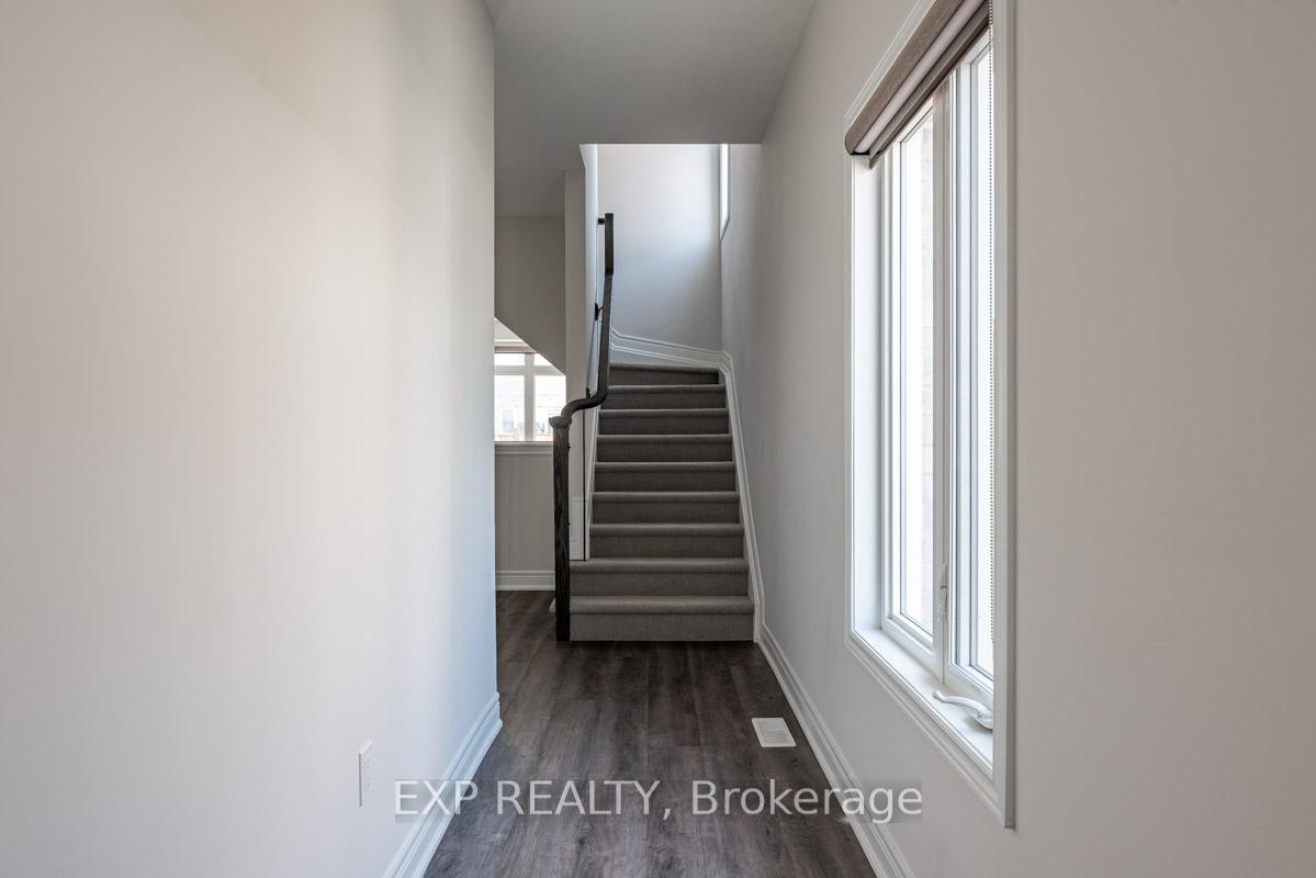 Photo 4 of 30 Lymburner Street, Pelham, Fonthill — HOMEH