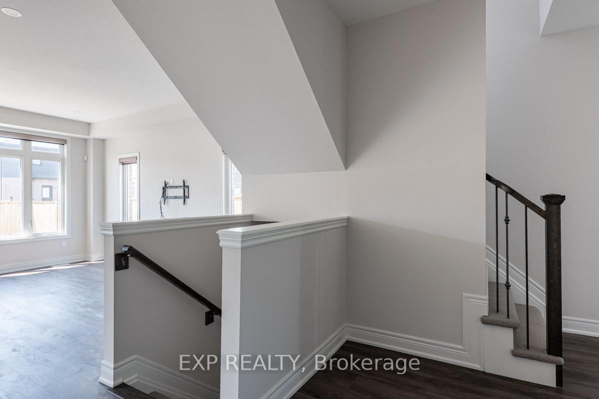 Photo 8 of 30 Lymburner Street, Pelham, Fonthill — HOMEH