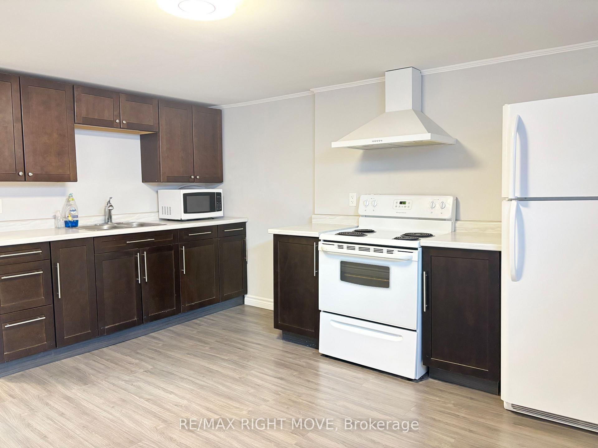 Photo 1 of Unit B, 12 Dalton Crescent, Orillia — HOMEH