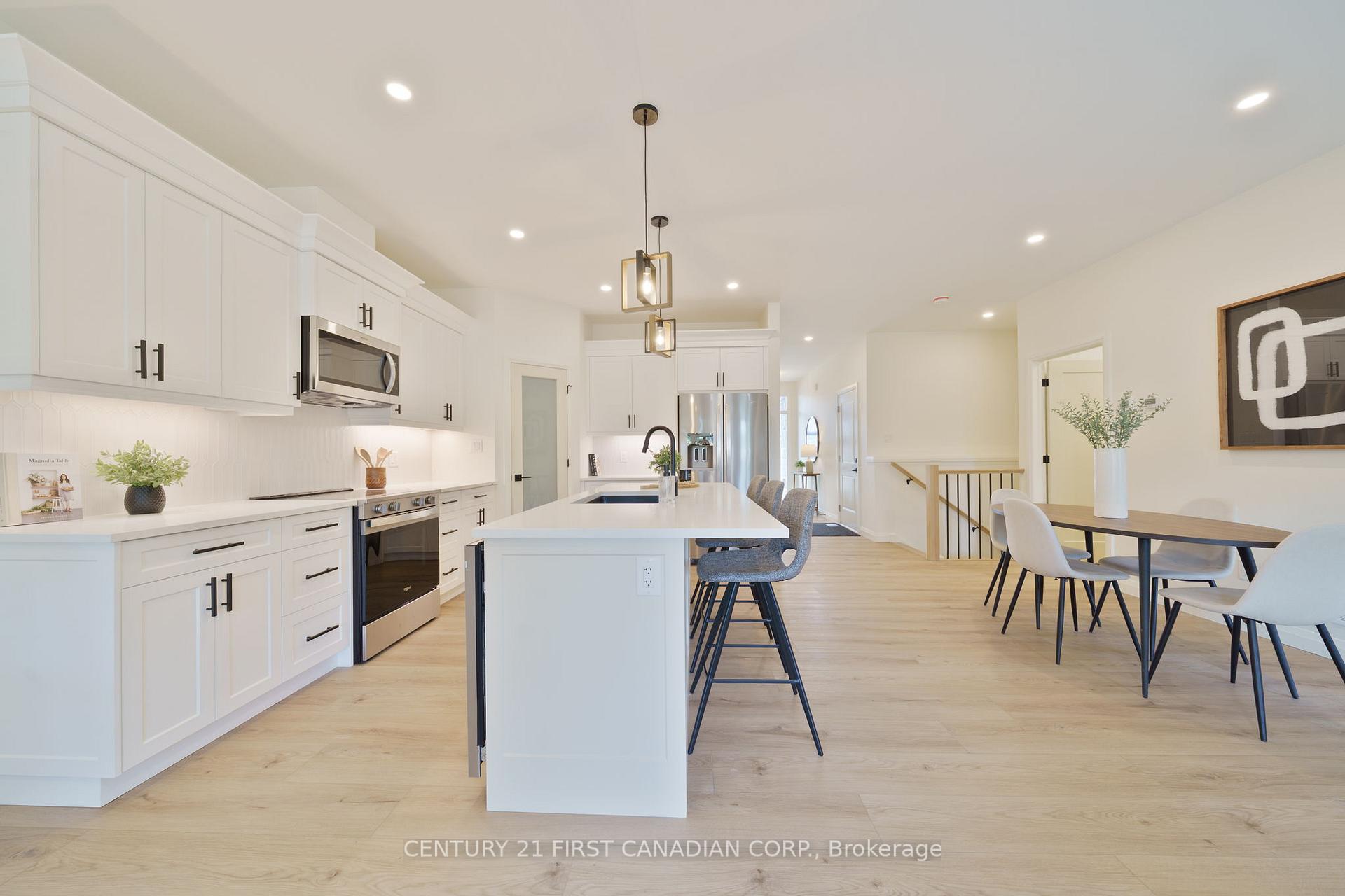 Photo 10 of Unit 7, 32 Postma Crescent, North Middlesex, Alisa Craig — HOMEH