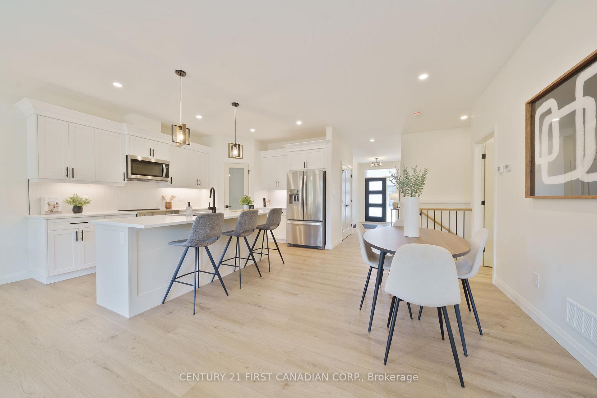 Photo 16 of Unit 7, 32 Postma Crescent, North Middlesex, Alisa Craig — HOMEH