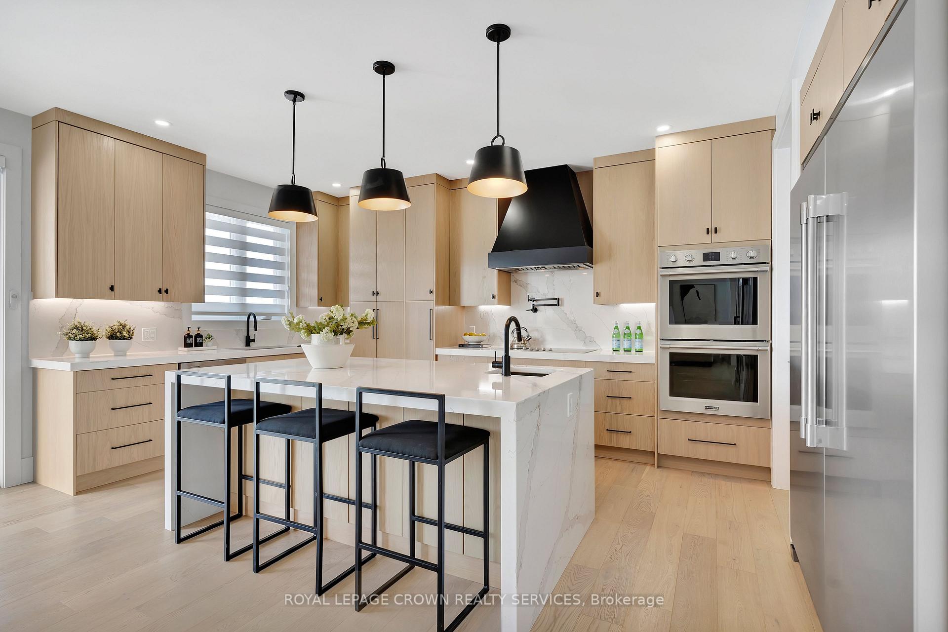 Photo 13 of 50 Avery Place, Perth East, Milverton — HOMEH