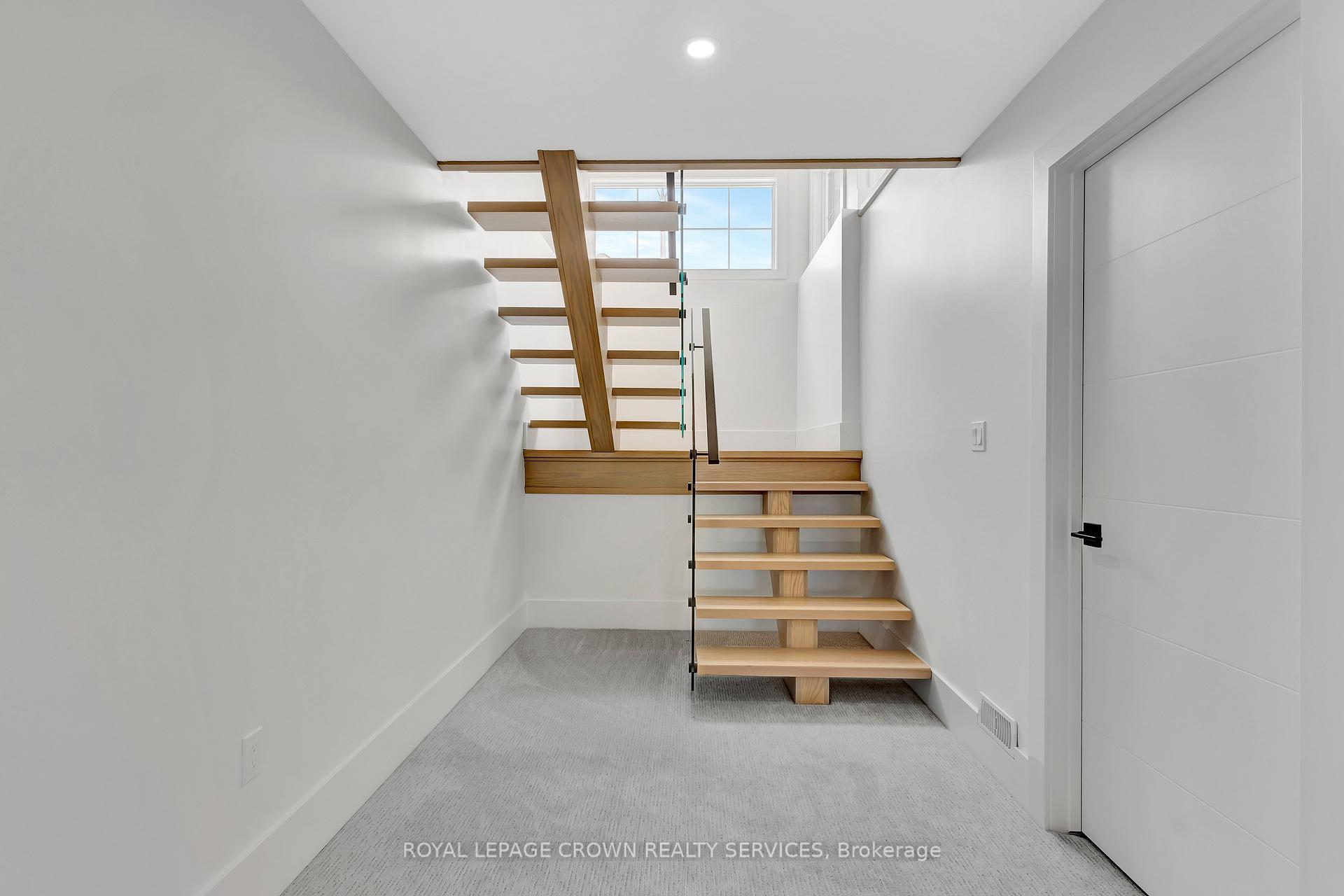 Photo 38 of 50 Avery Place, Perth East, Milverton — HOMEH