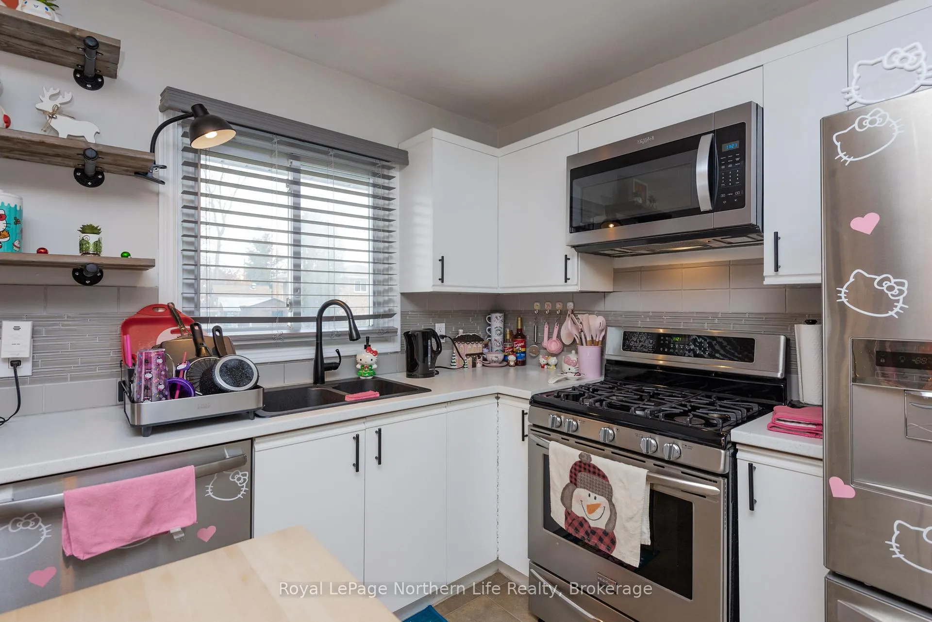 Photo 10 of 764 O'Brien Street, North Bay, Central — HOMEH
