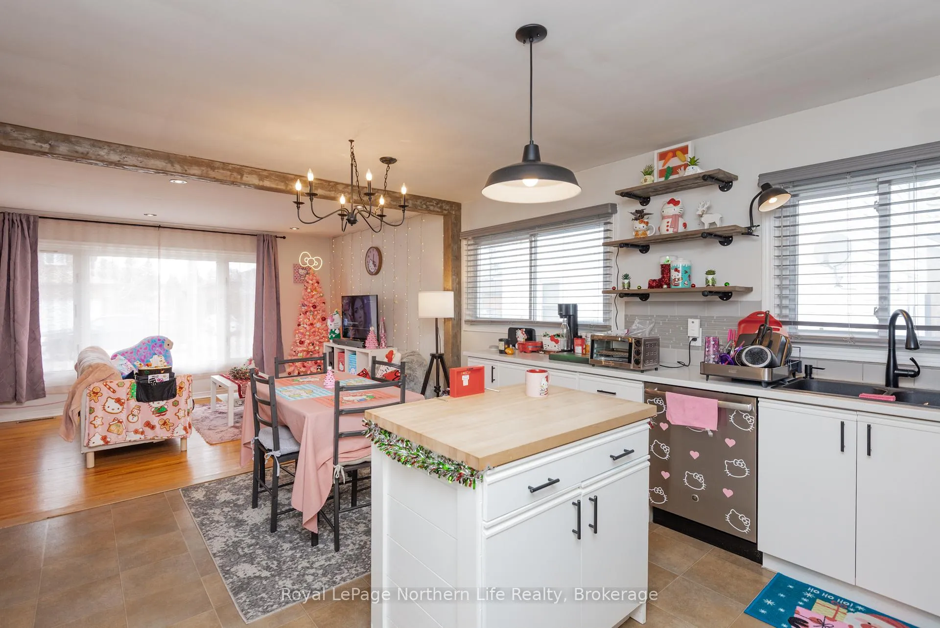 Photo 11 of 764 O'Brien Street, North Bay, Central — HOMEH
