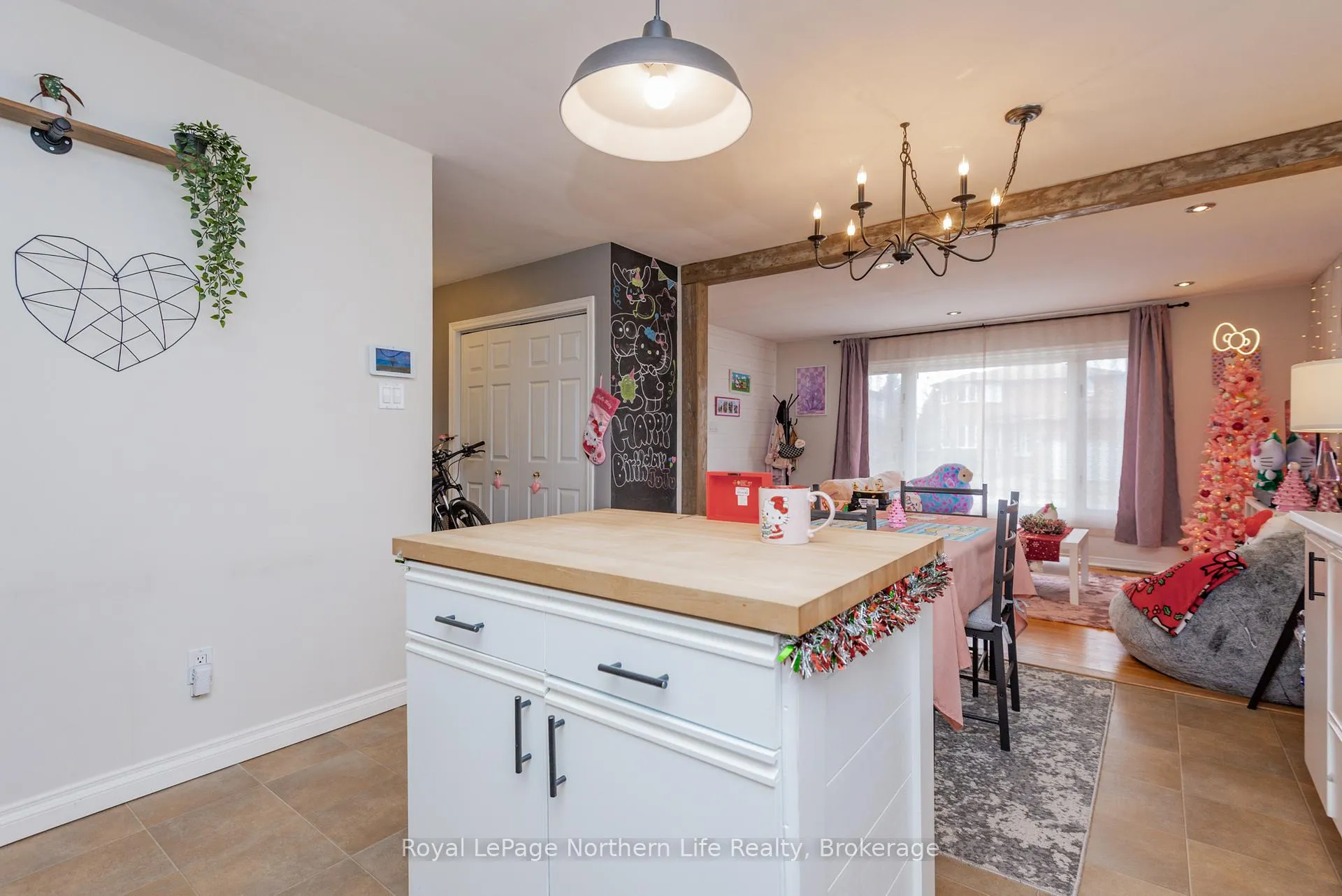 Photo 12 of 764 O'Brien Street, North Bay, Central — HOMEH