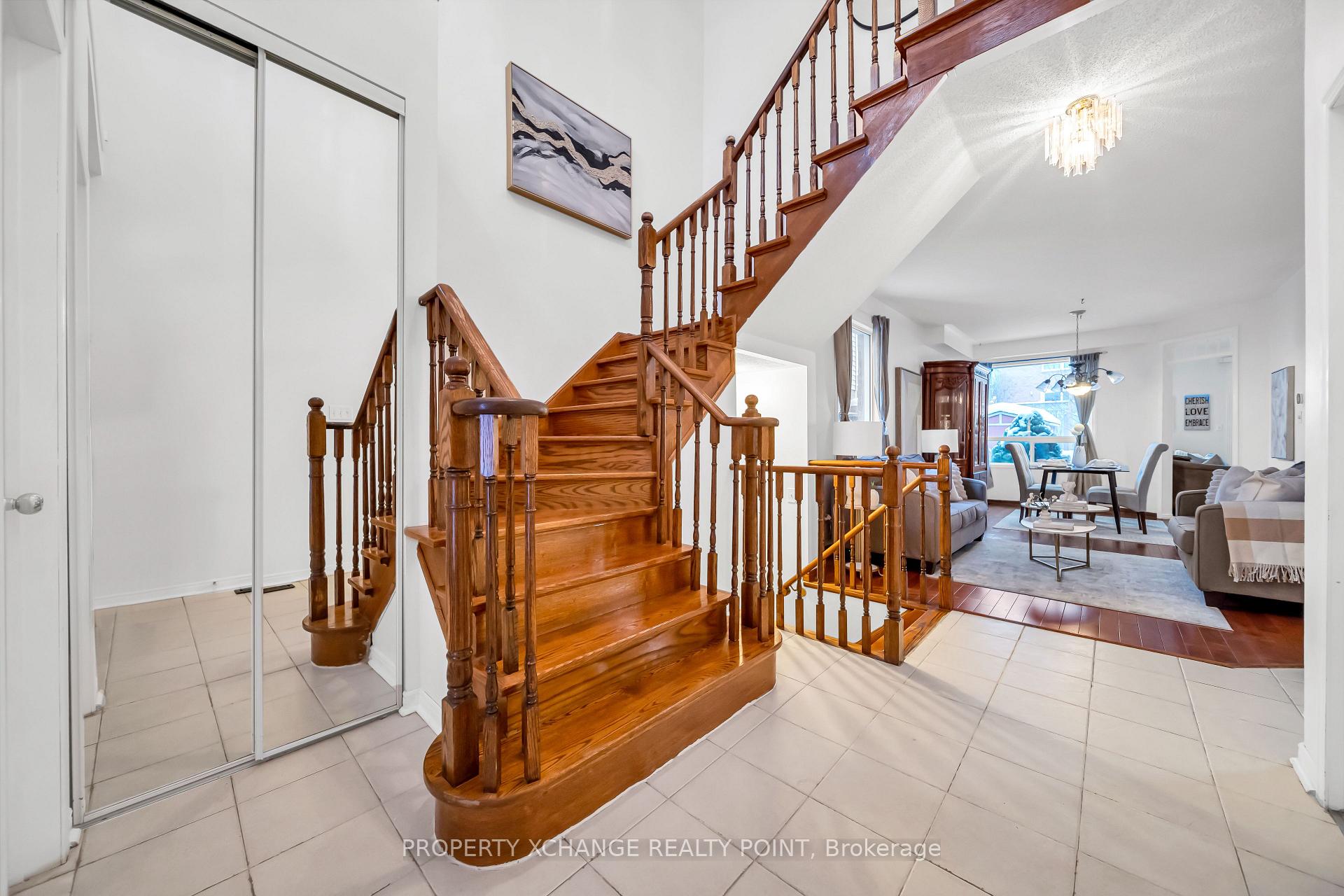 Photo 4 of 1187 Springbank Drive, Oshawa, Pinecrest — HOMEH