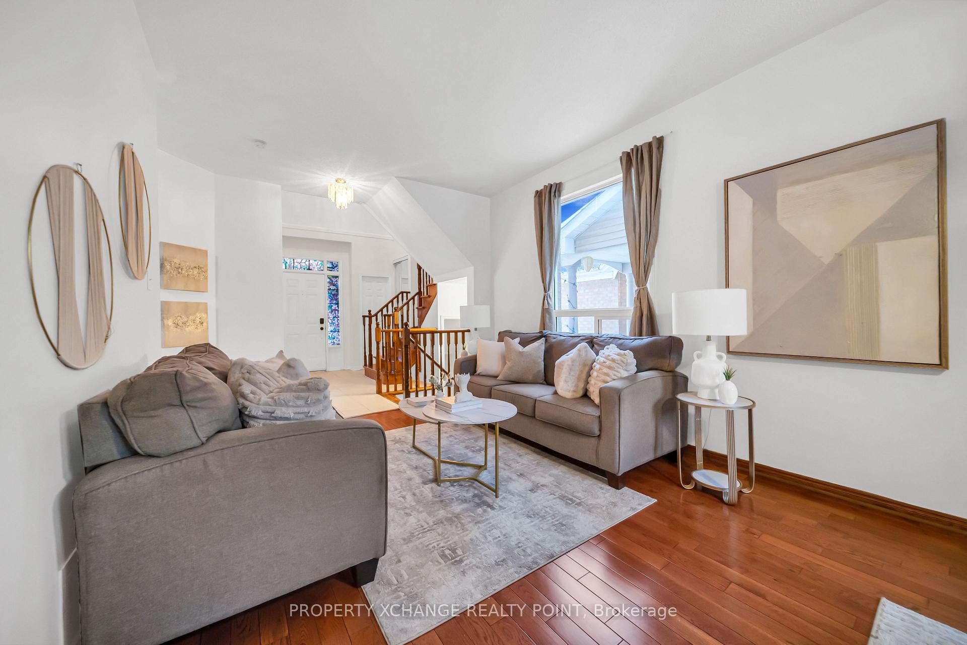 Photo 5 of 1187 Springbank Drive, Oshawa, Pinecrest — HOMEH