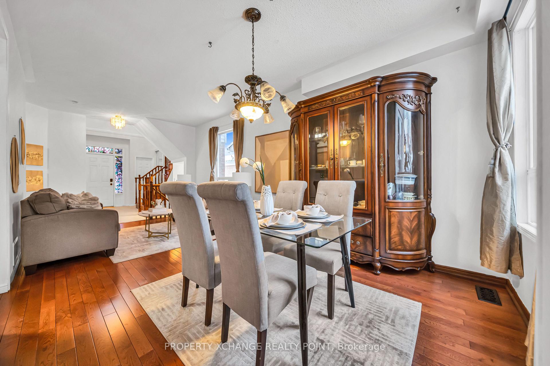 Photo 6 of 1187 Springbank Drive, Oshawa, Pinecrest — HOMEH