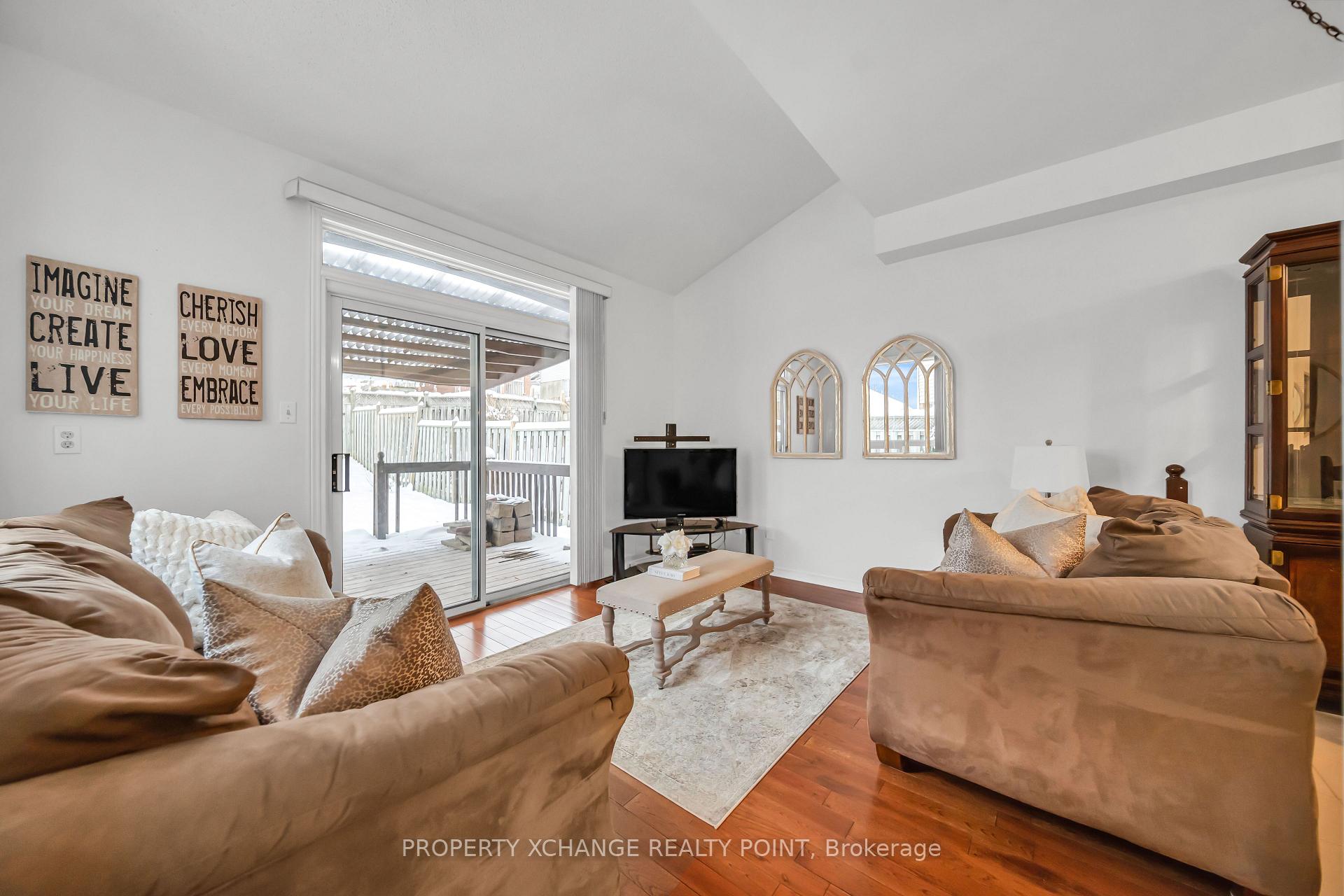 Photo 12 of 1187 Springbank Drive, Oshawa, Pinecrest — HOMEH
