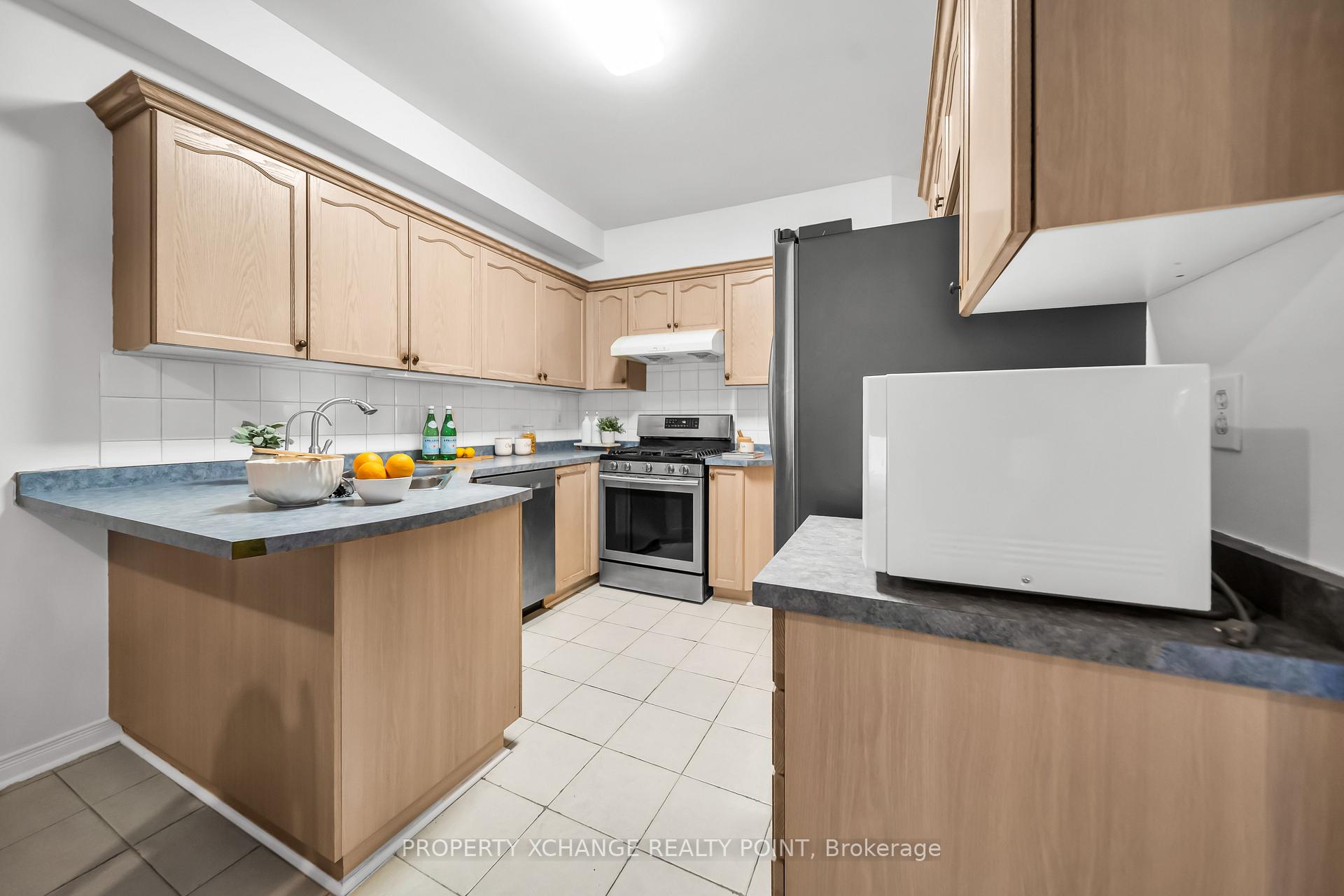 Photo 15 of 1187 Springbank Drive, Oshawa, Pinecrest — HOMEH