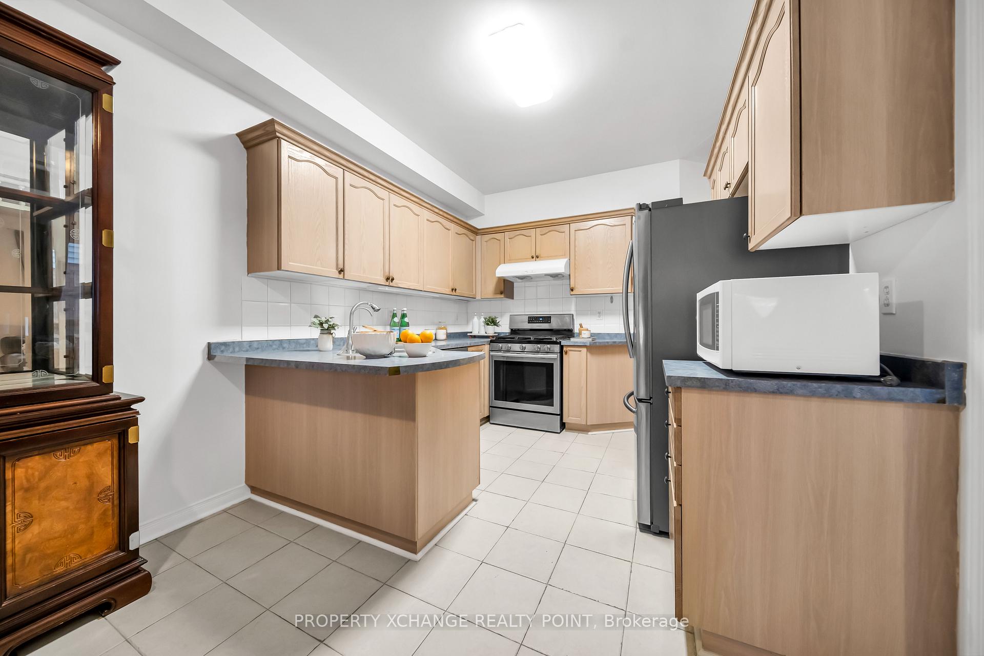 Photo 16 of 1187 Springbank Drive, Oshawa, Pinecrest — HOMEH