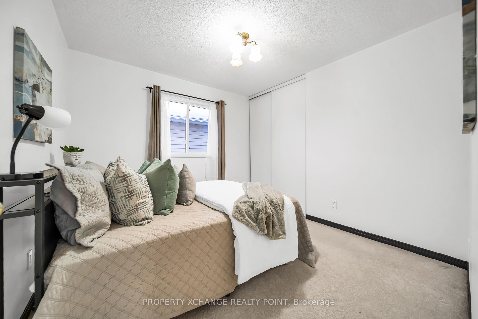 Photo 22 of 1187 Springbank Drive, Oshawa, Pinecrest — HOMEH