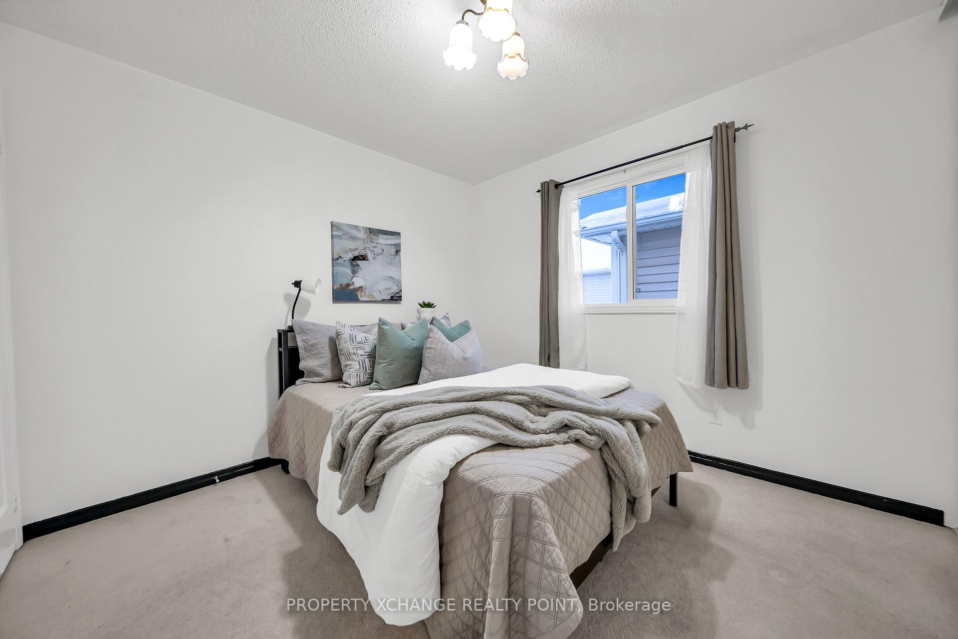 Photo 23 of 1187 Springbank Drive, Oshawa, Pinecrest — HOMEH