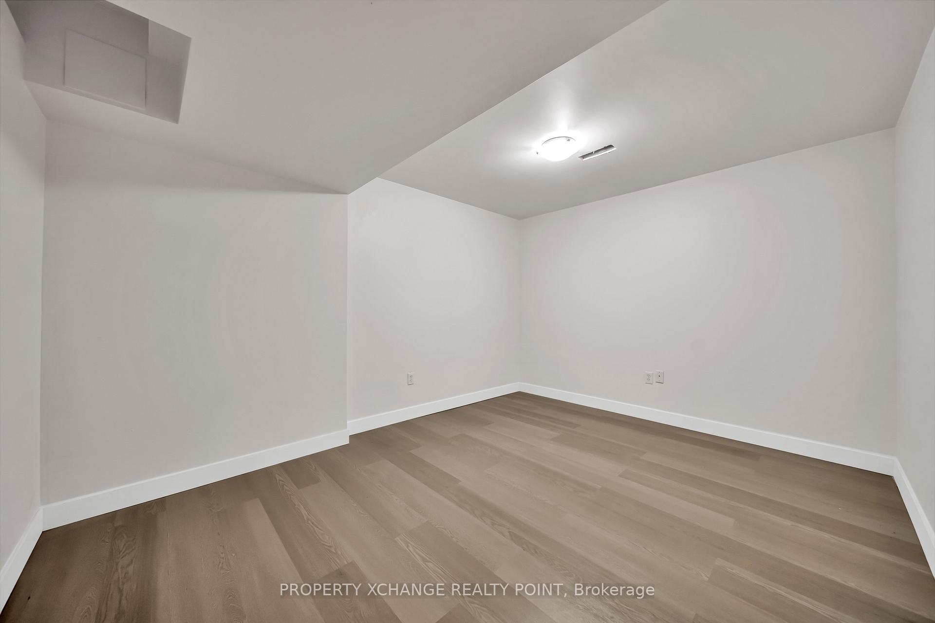 Photo 29 of 1187 Springbank Drive, Oshawa, Pinecrest — HOMEH