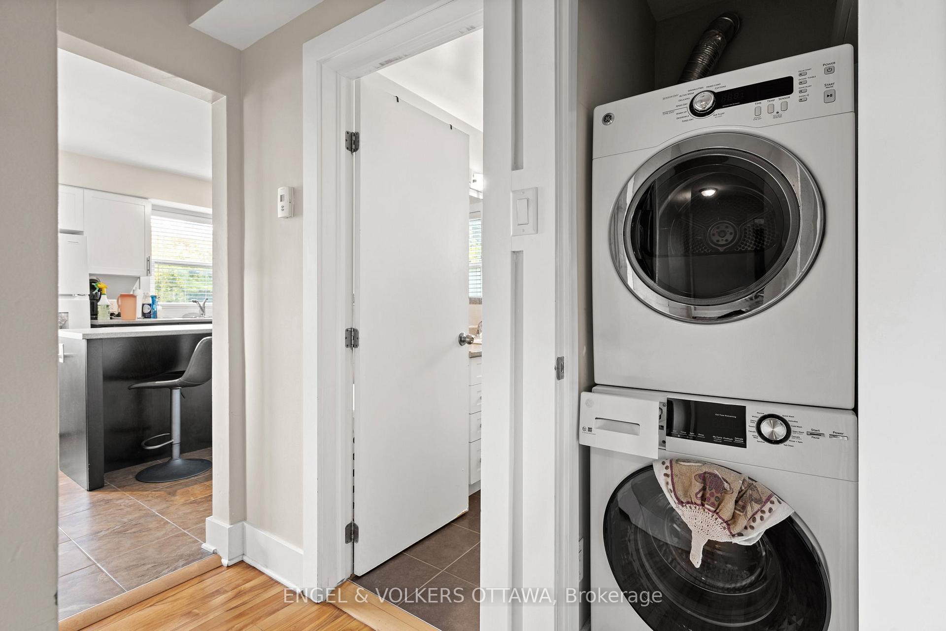 Photo 9 of 17 Wright Street, Ottawa, Overbrook — HOMEH