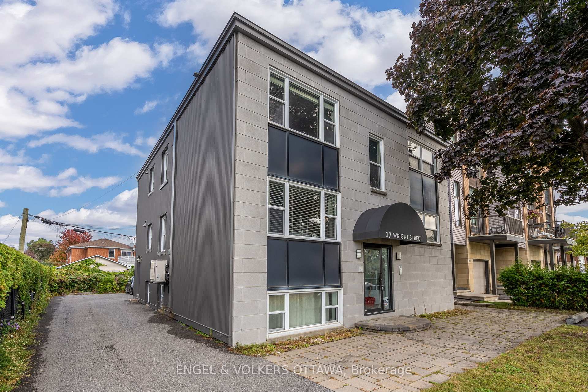Photo 16 of 17 Wright Street, Ottawa, Overbrook — HOMEH