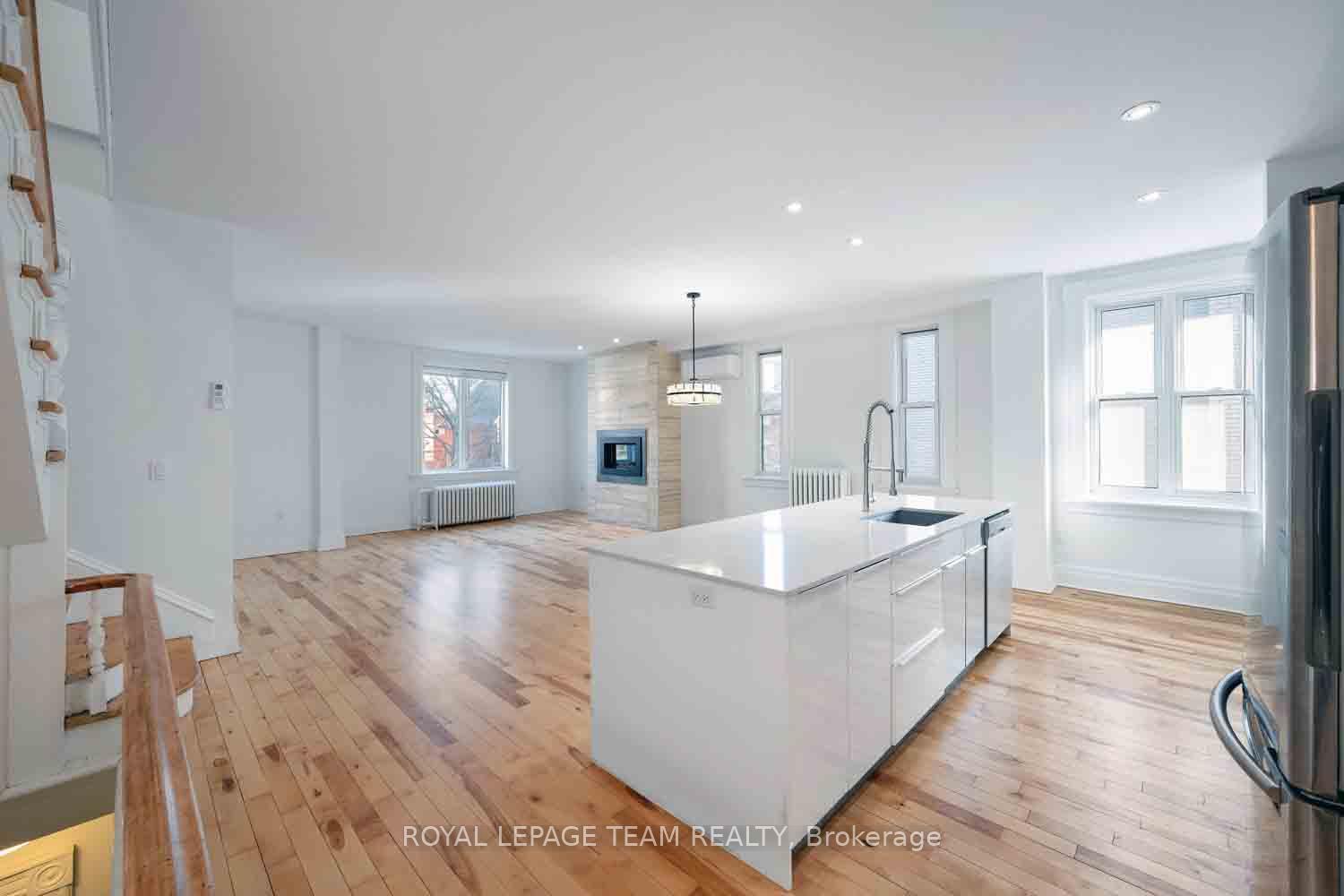 Photo 8 of Unit 2, 72 Maclaren Street, Ottawa, Ottawa Centre/Golden Triangle — HOMEH