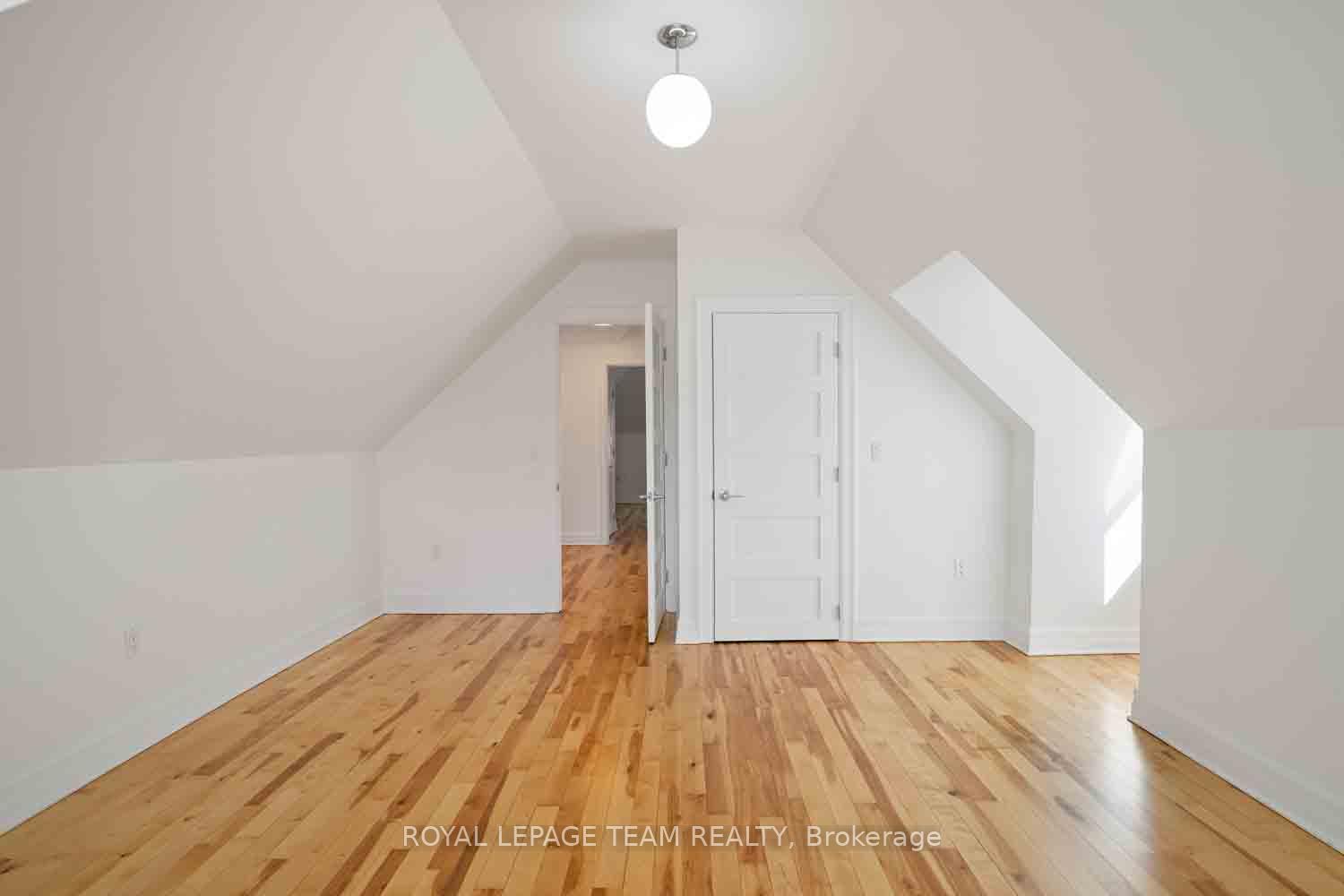 Photo 23 of Unit 2, 72 Maclaren Street, Ottawa, Ottawa Centre/Golden Triangle — HOMEH