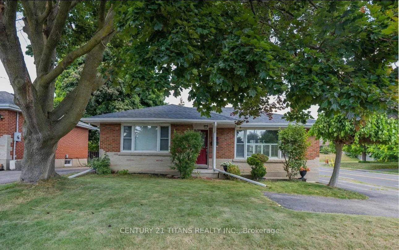 Photo 2 of Unit (Main), 808 Eastglen Drive, Oshawa, Eastdale — HOMEH