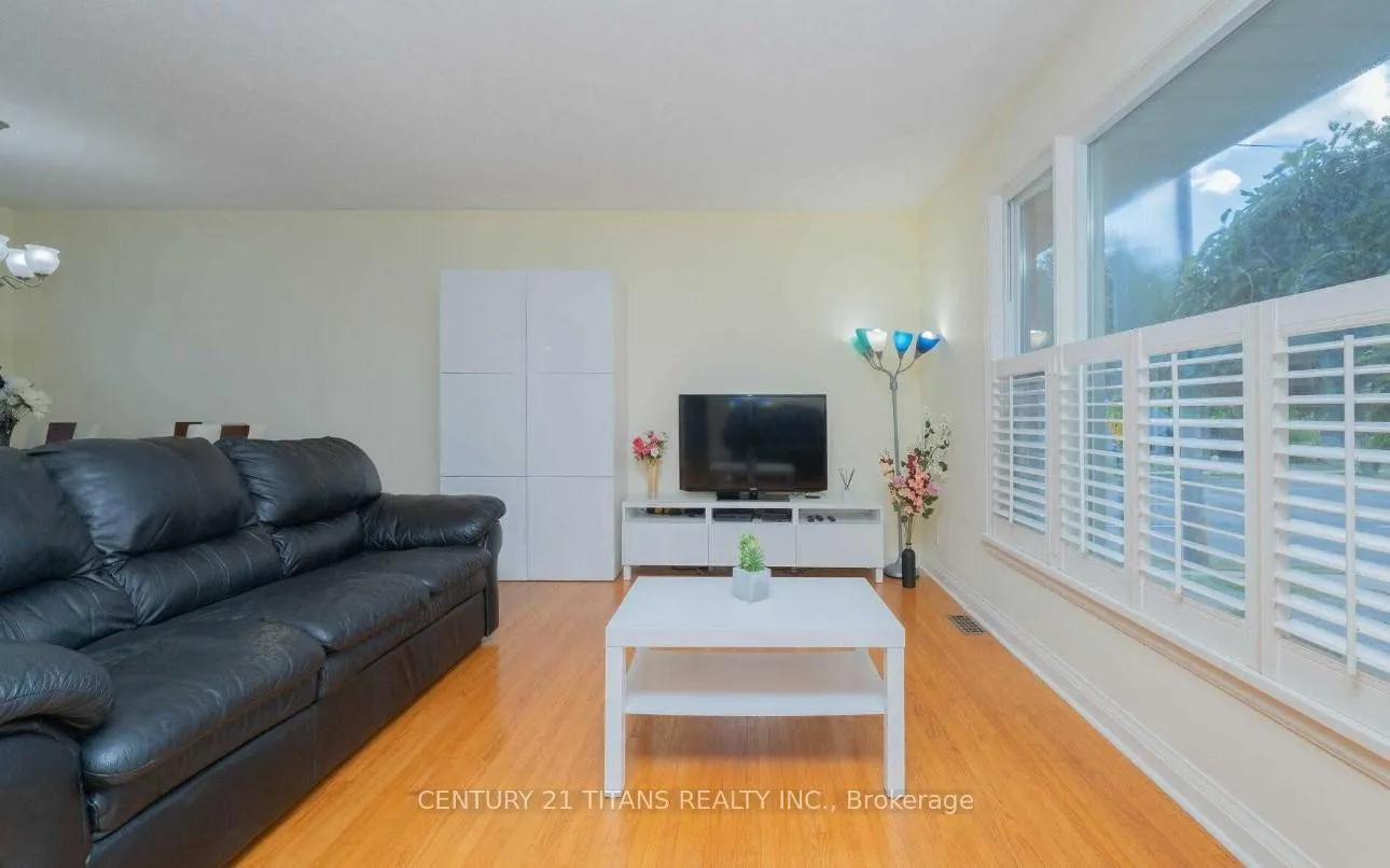 Photo 7 of Unit (Main), 808 Eastglen Drive, Oshawa, Eastdale — HOMEH