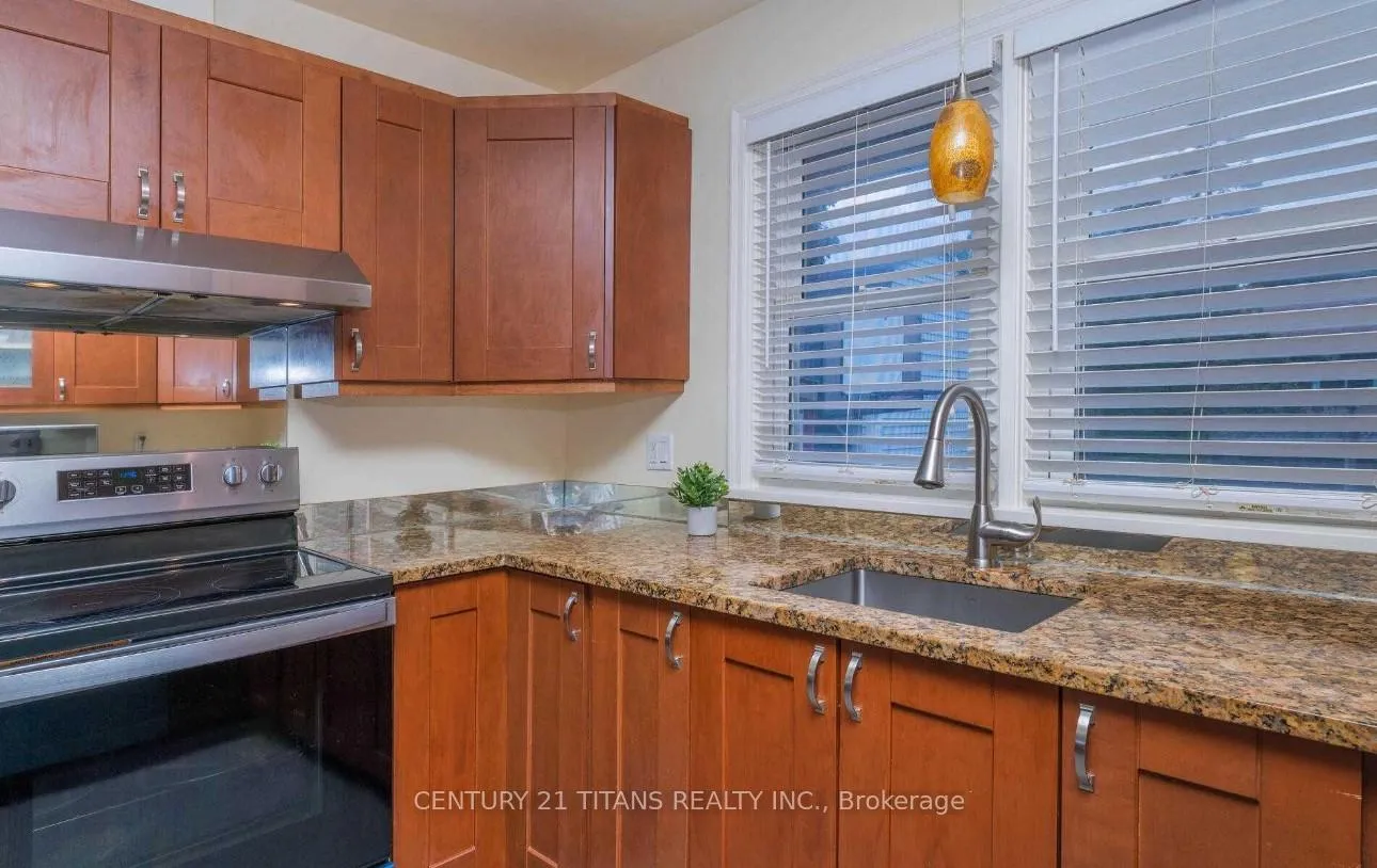 Photo 14 of Unit (Main), 808 Eastglen Drive, Oshawa, Eastdale — HOMEH