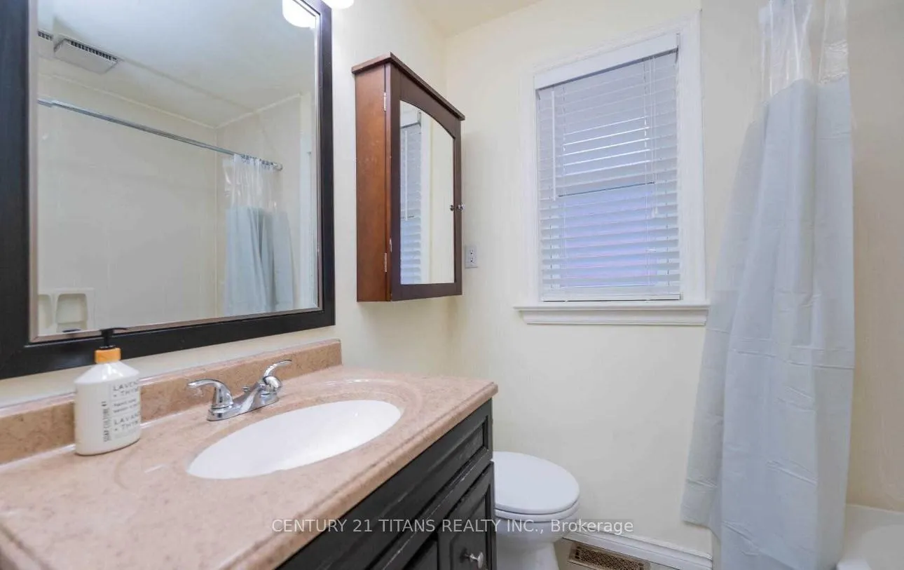 Photo 20 of Unit (Main), 808 Eastglen Drive, Oshawa, Eastdale — HOMEH
