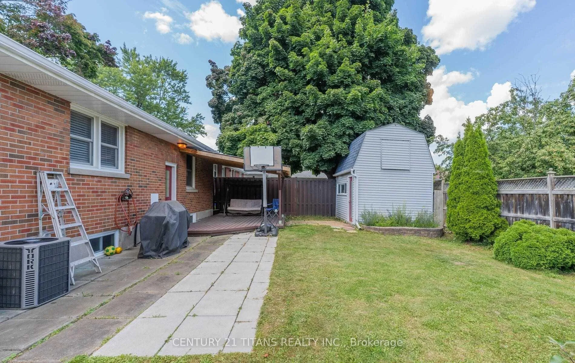 Photo 23 of Unit (Main), 808 Eastglen Drive, Oshawa, Eastdale — HOMEH