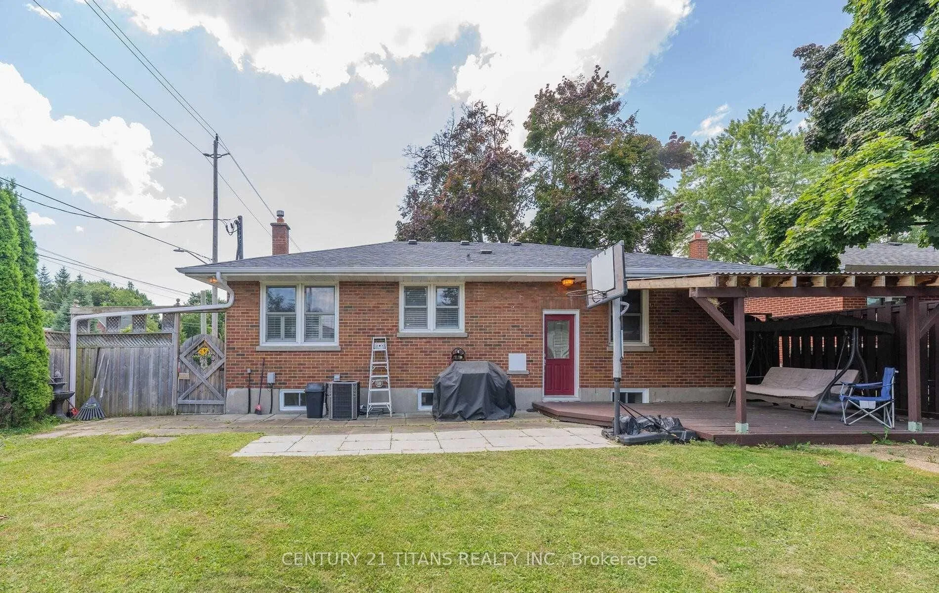 Photo 24 of Unit (Main), 808 Eastglen Drive, Oshawa, Eastdale — HOMEH