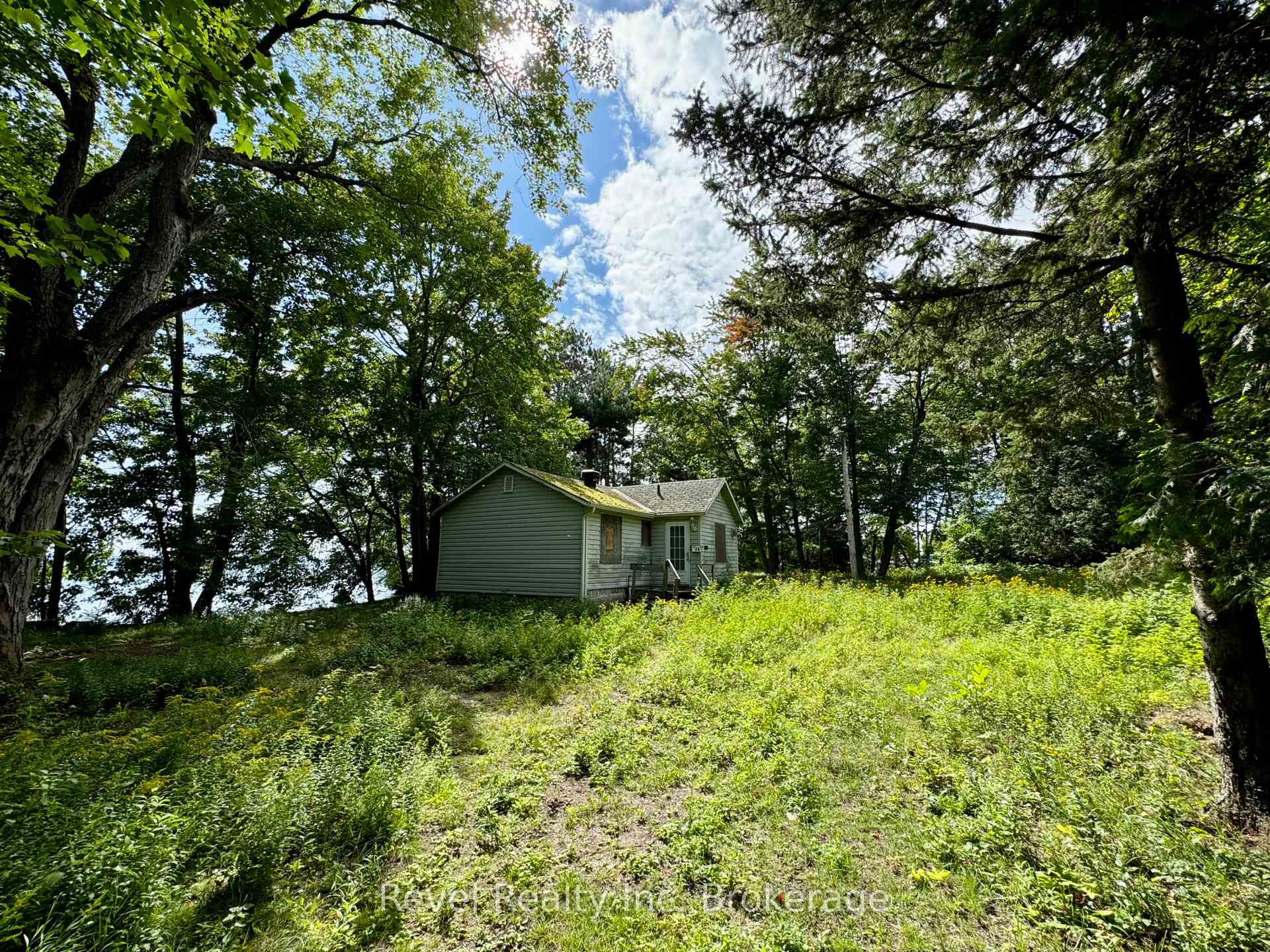 Photo 1 of 20 Mowat Crescent, North Bay, Ferris — HOMEH