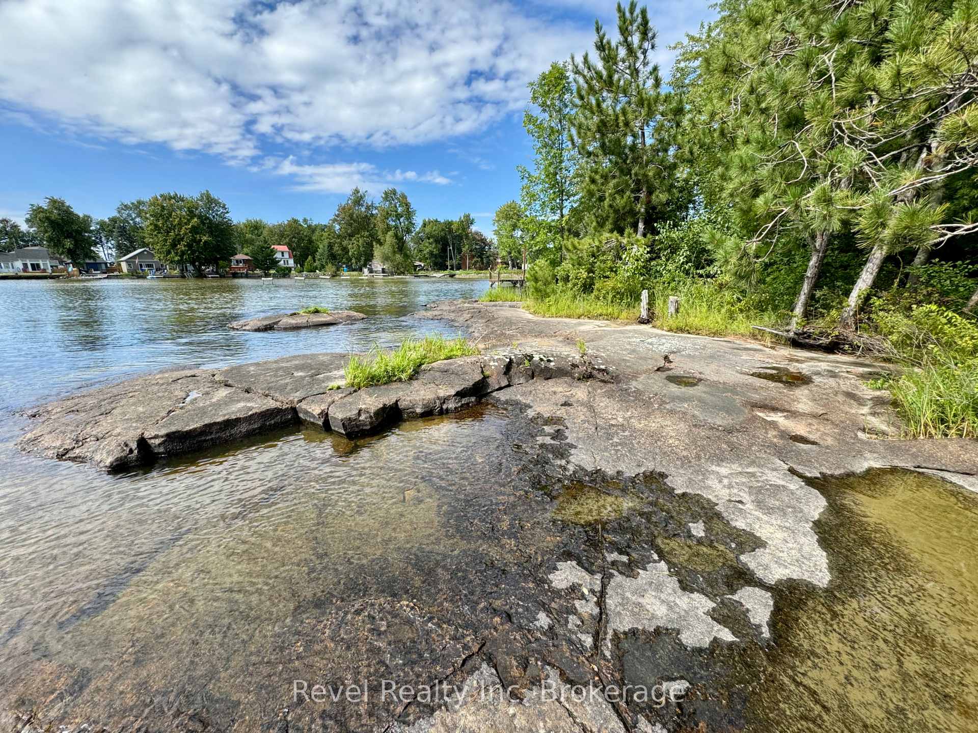 Photo 15 of 20 Mowat Crescent, North Bay, Ferris — HOMEH
