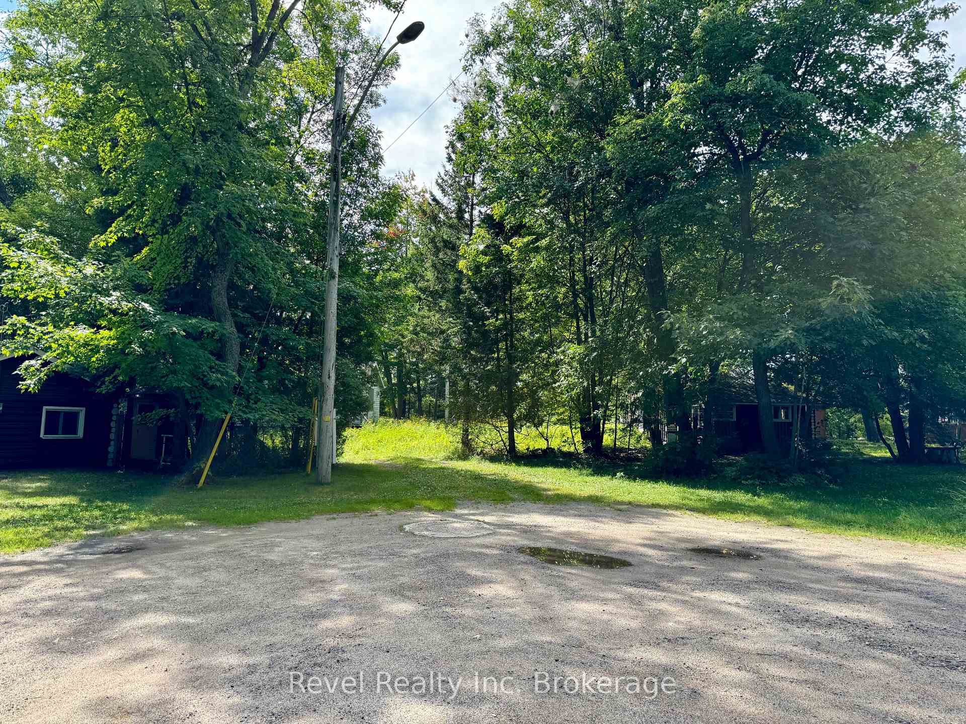 Photo 25 of 20 Mowat Crescent, North Bay, Ferris — HOMEH