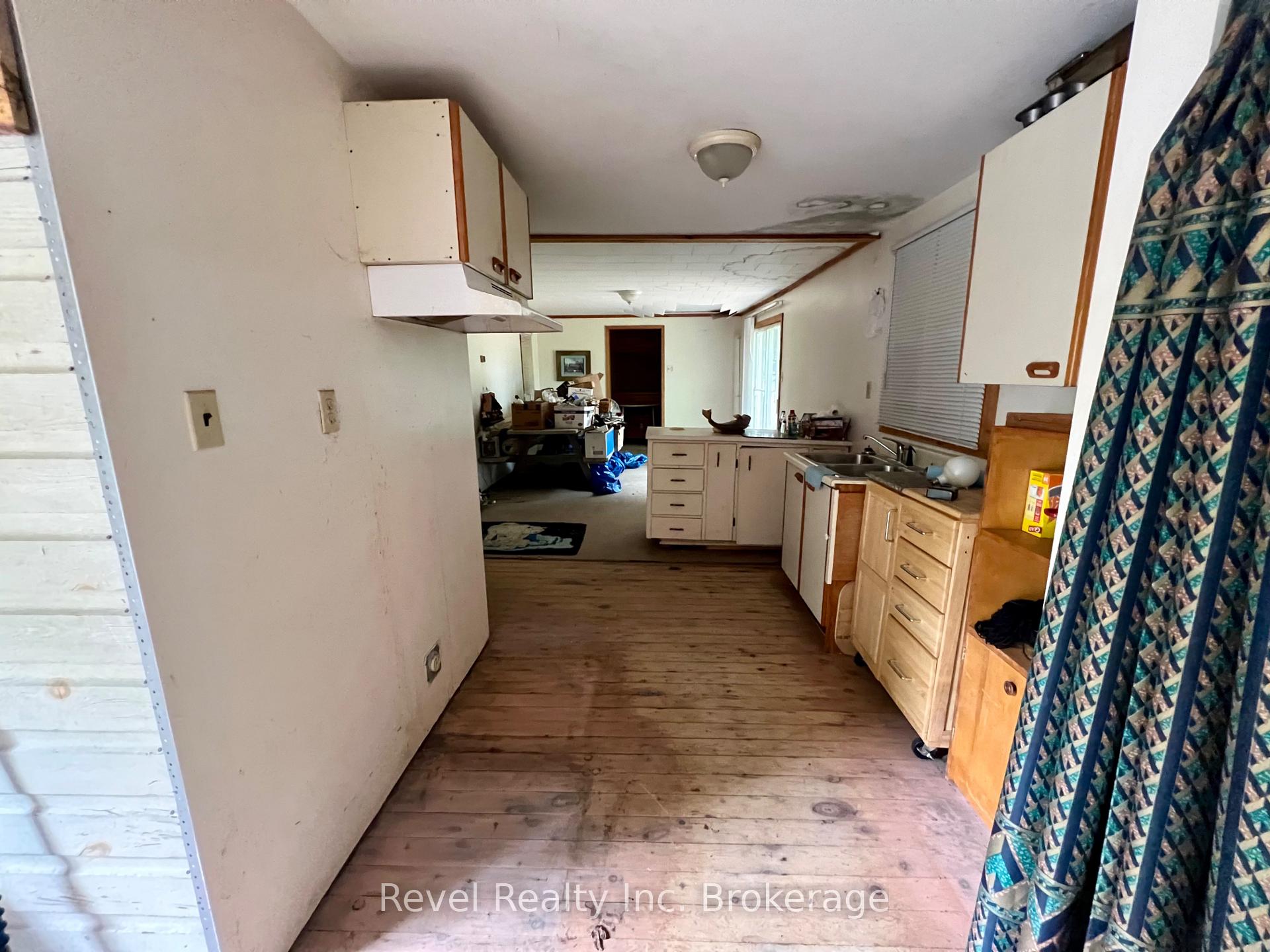 Photo 30 of 20 Mowat Crescent, North Bay, Ferris — HOMEH