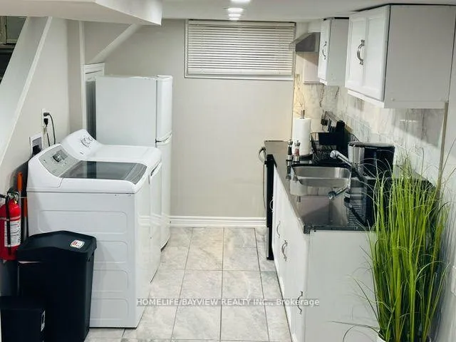 Photo 5 of 164 Eagle Street S, Newmarket, Central Newmarket — HOMEH