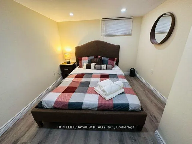 Photo 8 of 164 Eagle Street S, Newmarket, Central Newmarket — HOMEH