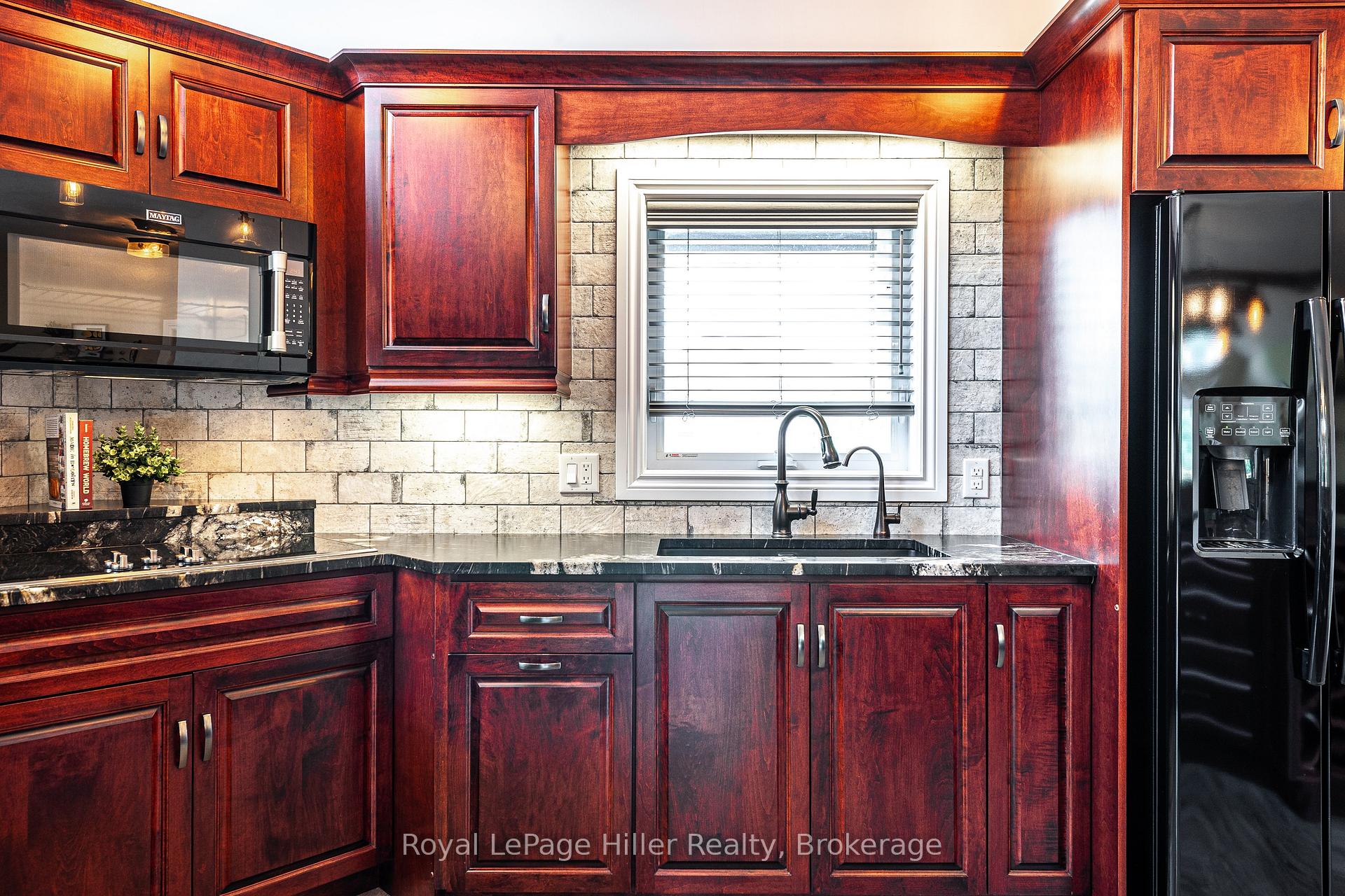 Photo 8 of 76 Gerber Drive, Perth East, Milverton — HOMEH