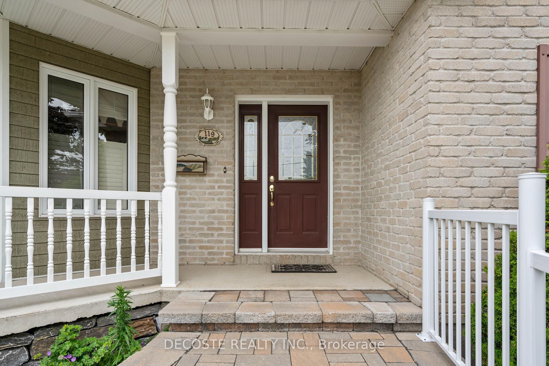 Photo 3 of 119 St George Street E, North Glengarry, Alexandria — HOMEH