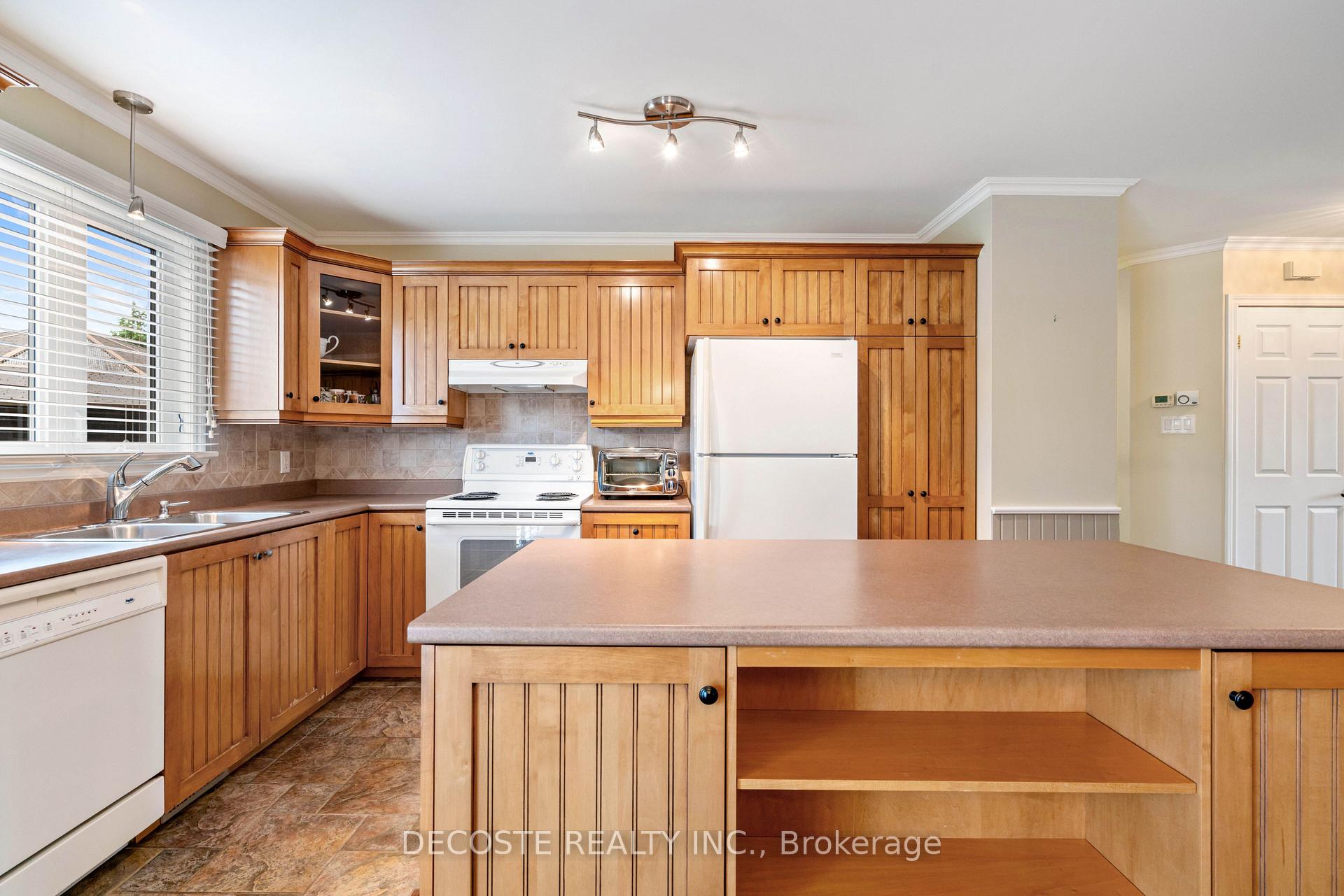 Photo 8 of 119 St George Street E, North Glengarry, Alexandria — HOMEH