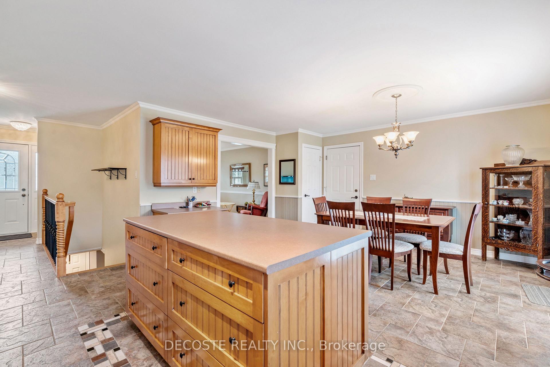 Photo 9 of 119 St George Street E, North Glengarry, Alexandria — HOMEH